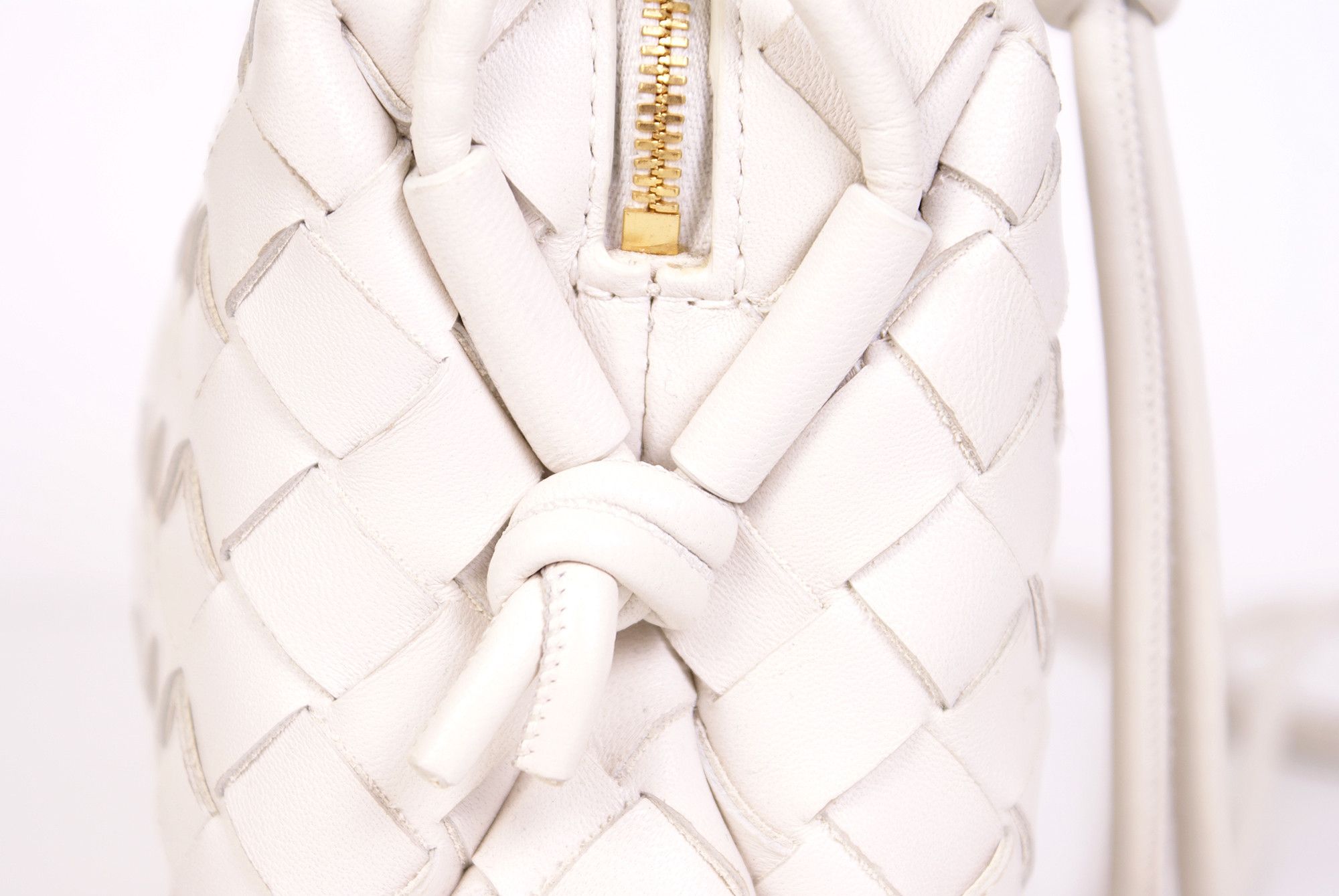 Bottega Veneta Bottega Veneta Leather Mini Loop Camera Shoulder Bag White Size ONE SIZE - 12 Thumbnail