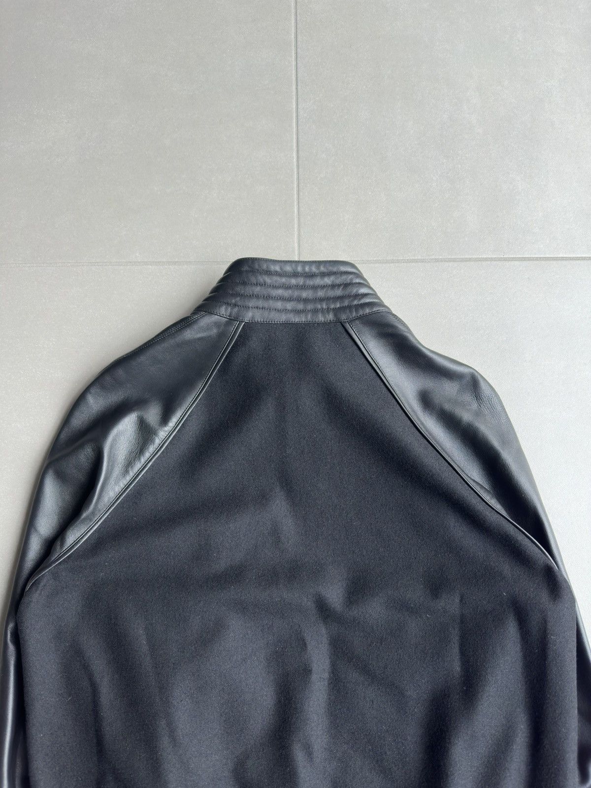 Dior × Hedi Slimane Dior Homme AW04 “VOTC” leather bomber jacket Size US M / EU 48-50 / 2 - 19 Thumbnail