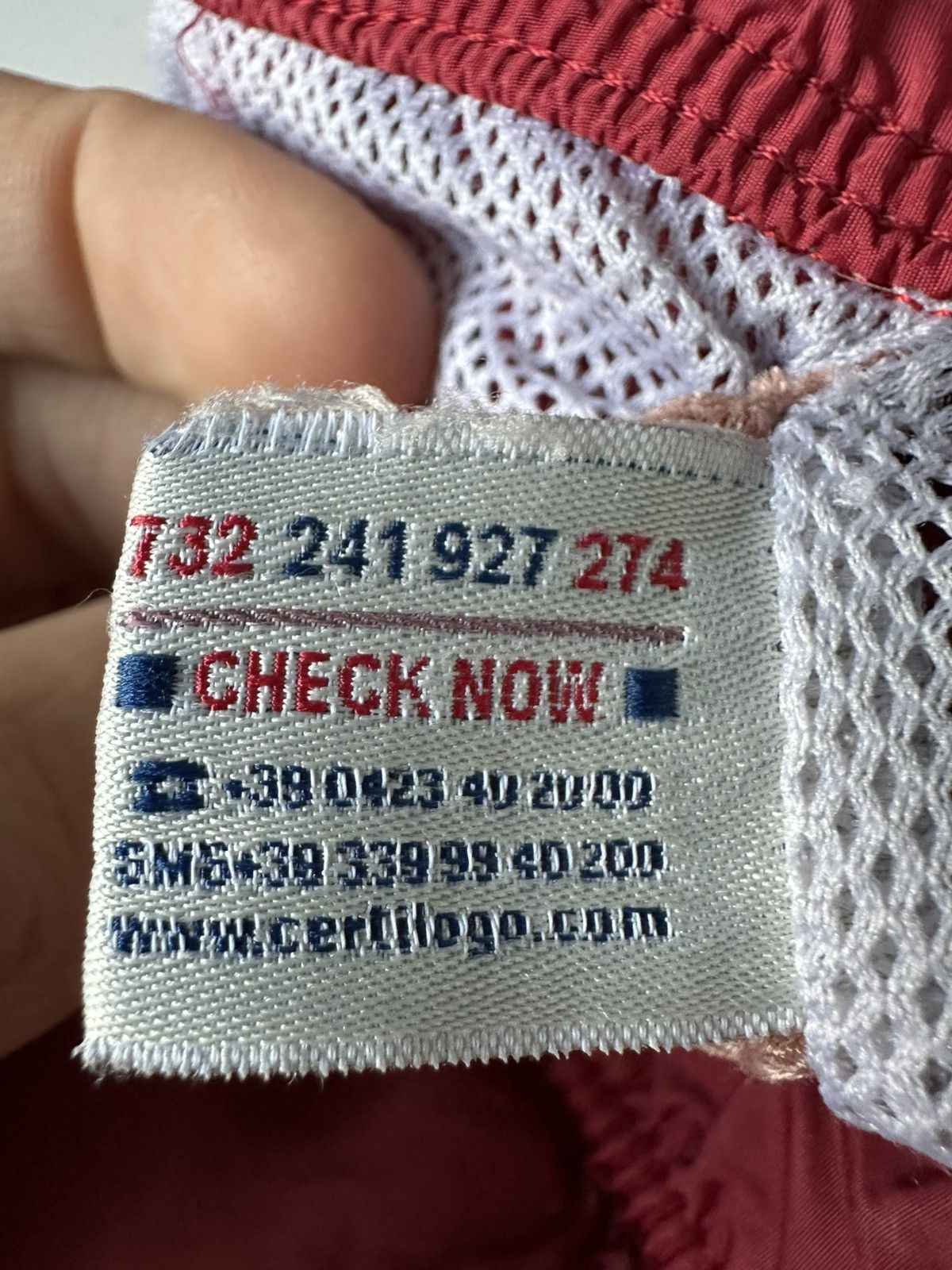 Moncler Moncler swimshorts swimwear faded red worn rubber logo Size US 32 / EU 48 - 12 Thumbnail