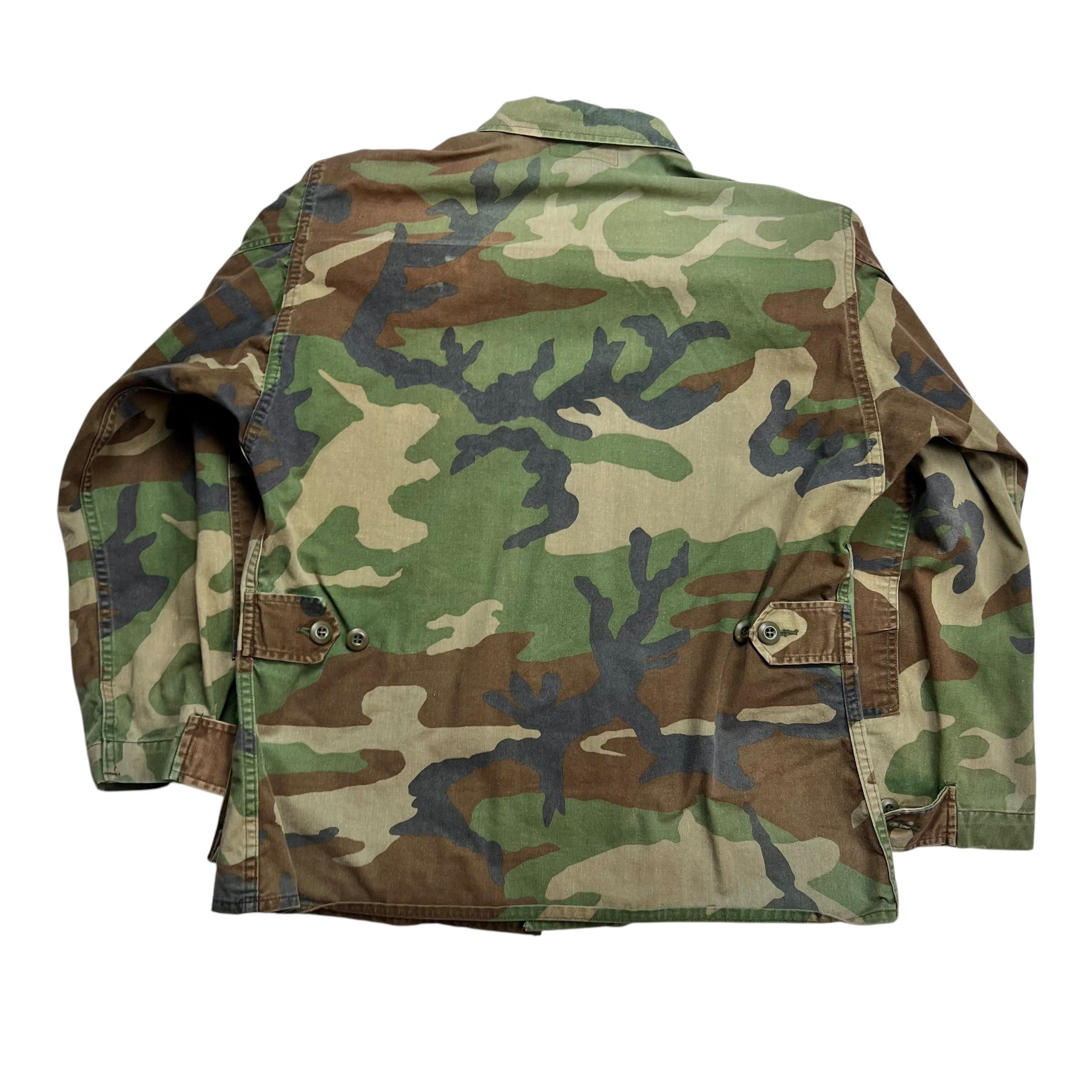 Vintage Woodland Camo Button-up ARMY Jacket - M Size US M / EU 48-50 / 2 - 6 Thumbnail