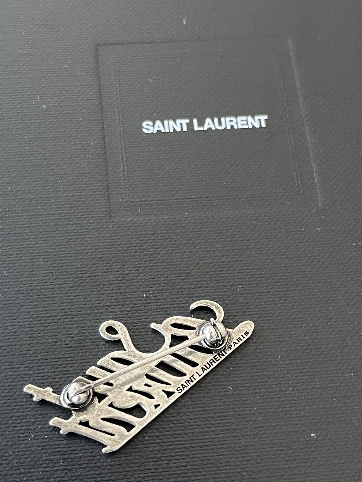 Hedi Slimane × Saint Laurent Paris × Yves Saint Laurent Saint Laurent Rare Runway Logo Brooch Brass Metal Brand New Size ONE SIZE - 5 Thumbnail
