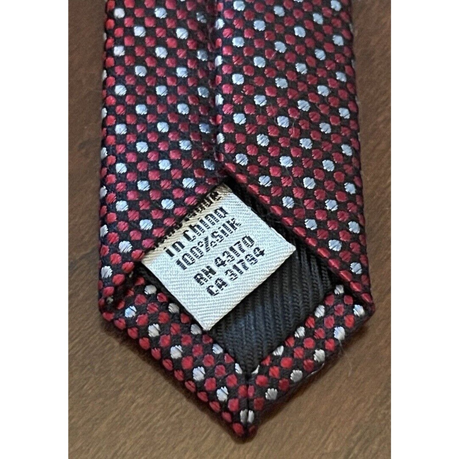 Geoffrey Beene Geoffrey Beene Hand Made 100% Silk Made In China Size ONE SIZE - 7 Thumbnail