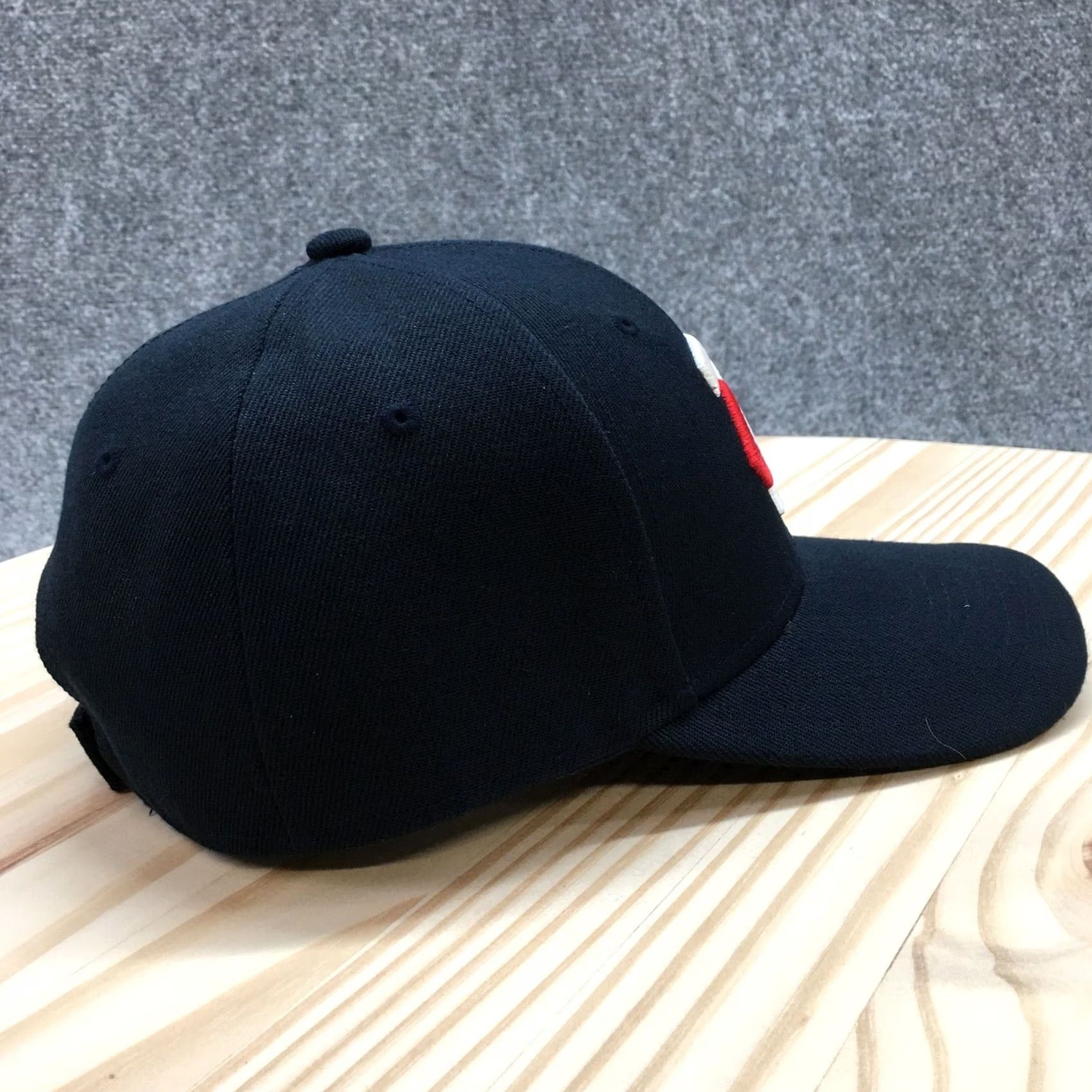 Twins Minnesota Twins Baseball Hat Mens Black One Size Curved Brim Embroidered Logo Size ONE SIZE - 6 Thumbnail