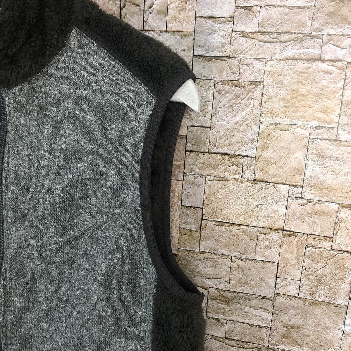 Vintage Uniqlo Grey vintage 2 tone Vest #A207 Size US M / EU 48-50 / 2 - 8 Thumbnail