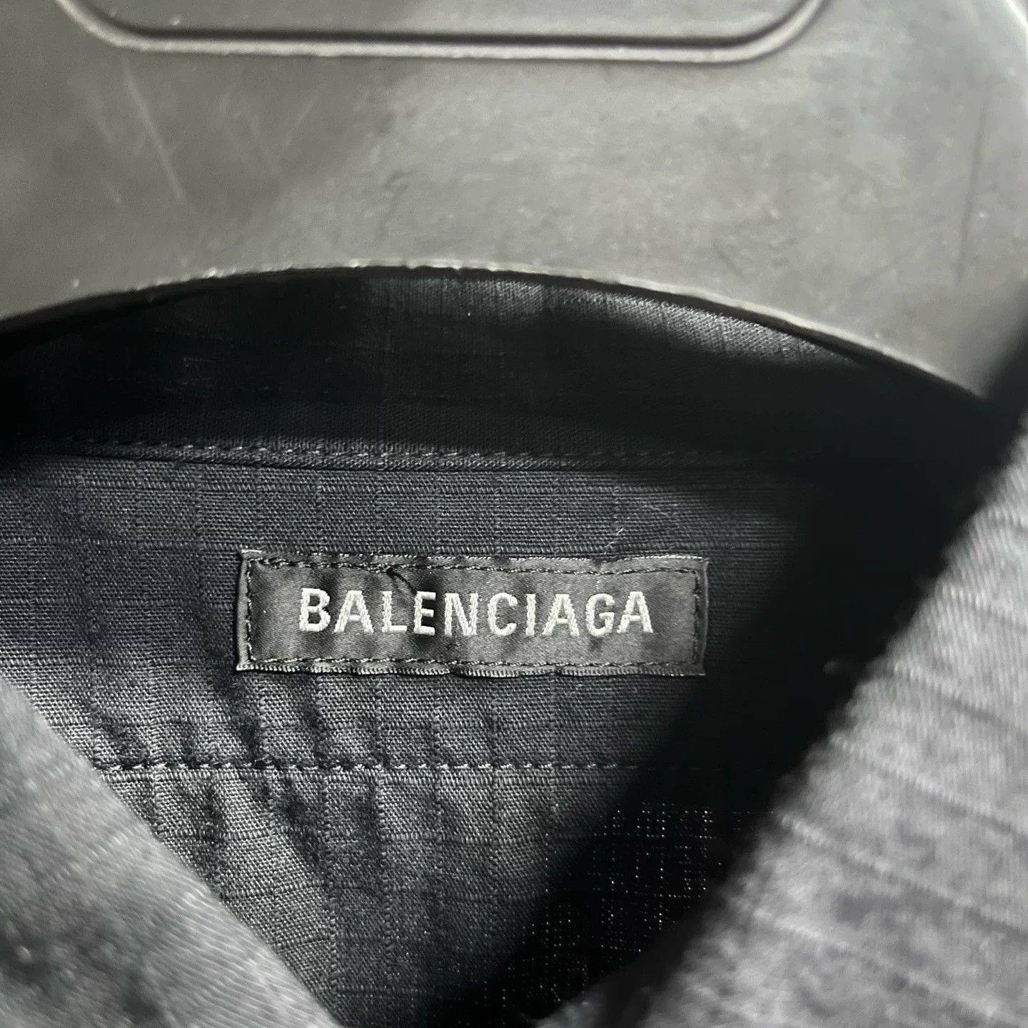Balenciaga Balenciaga Black Letter Print Short-Sleeve Shirt Size US XXS / EU 40 - 2 Thumbnail