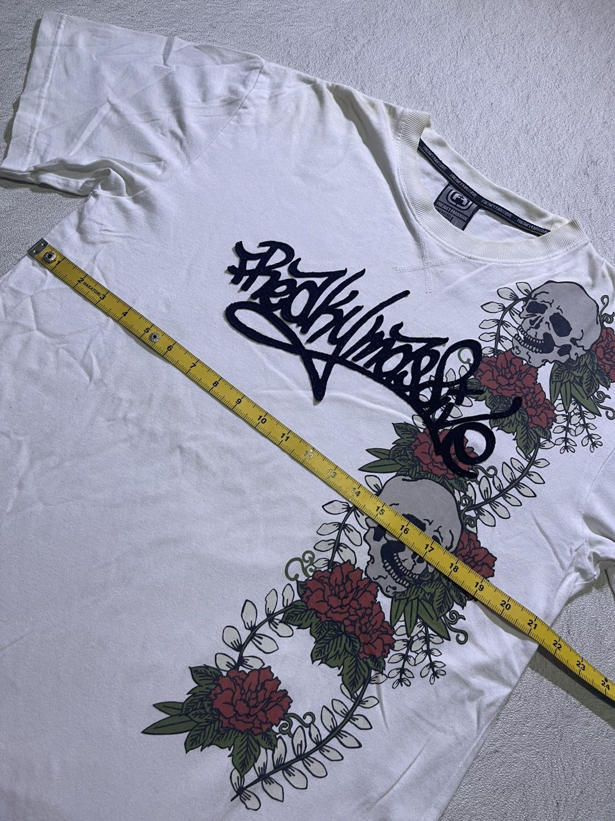 Japanese Brand Y2K FREAKY MASSIVE short sleeve tshirt Size US L / EU 52-54 / 3 - 8 Thumbnail