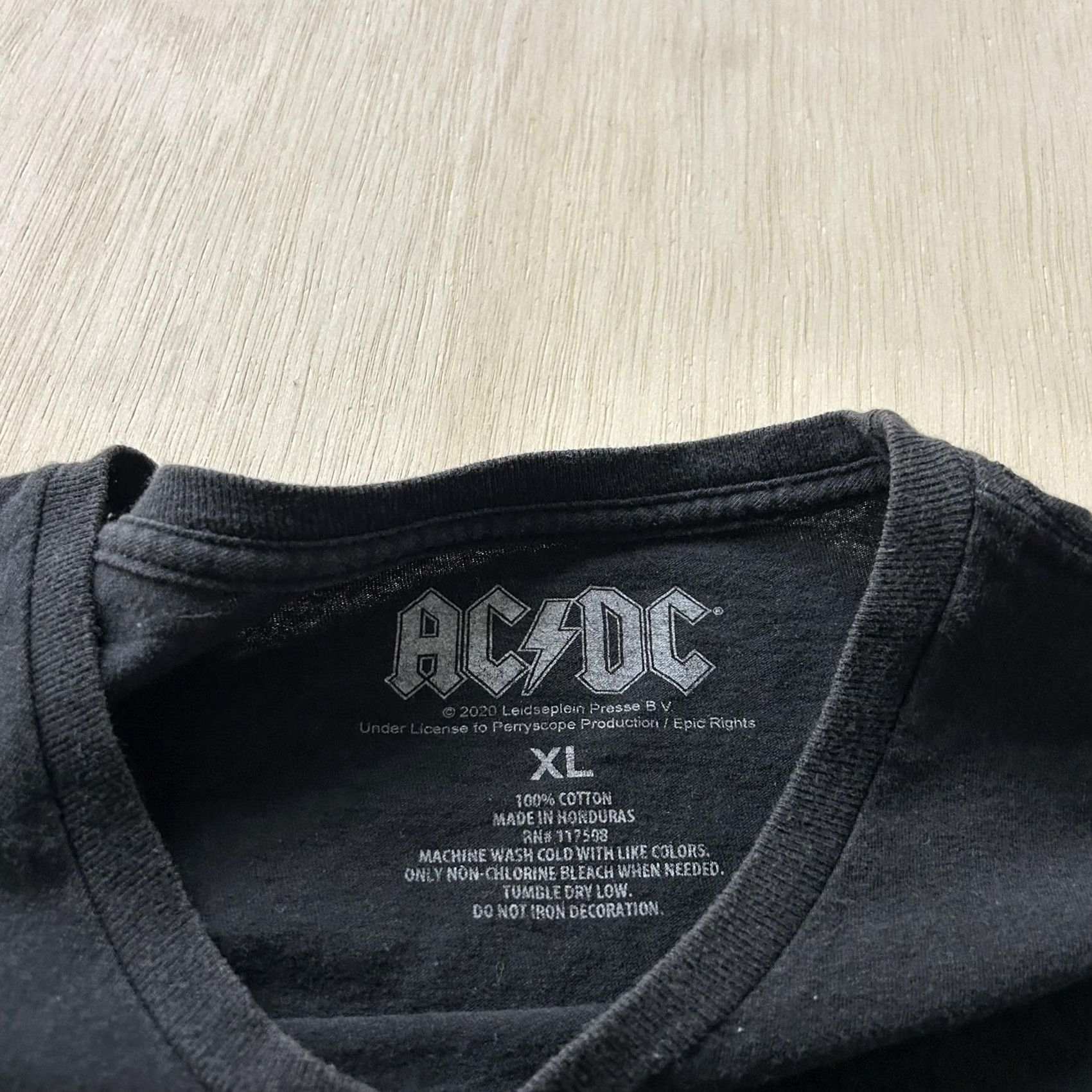 Vintage AC/DC Highway To Hell Shirt Mens XL Black Rock Band Graphic Tee T-Shirt Size US XL / EU 56 / 4 - 2 Thumbnail