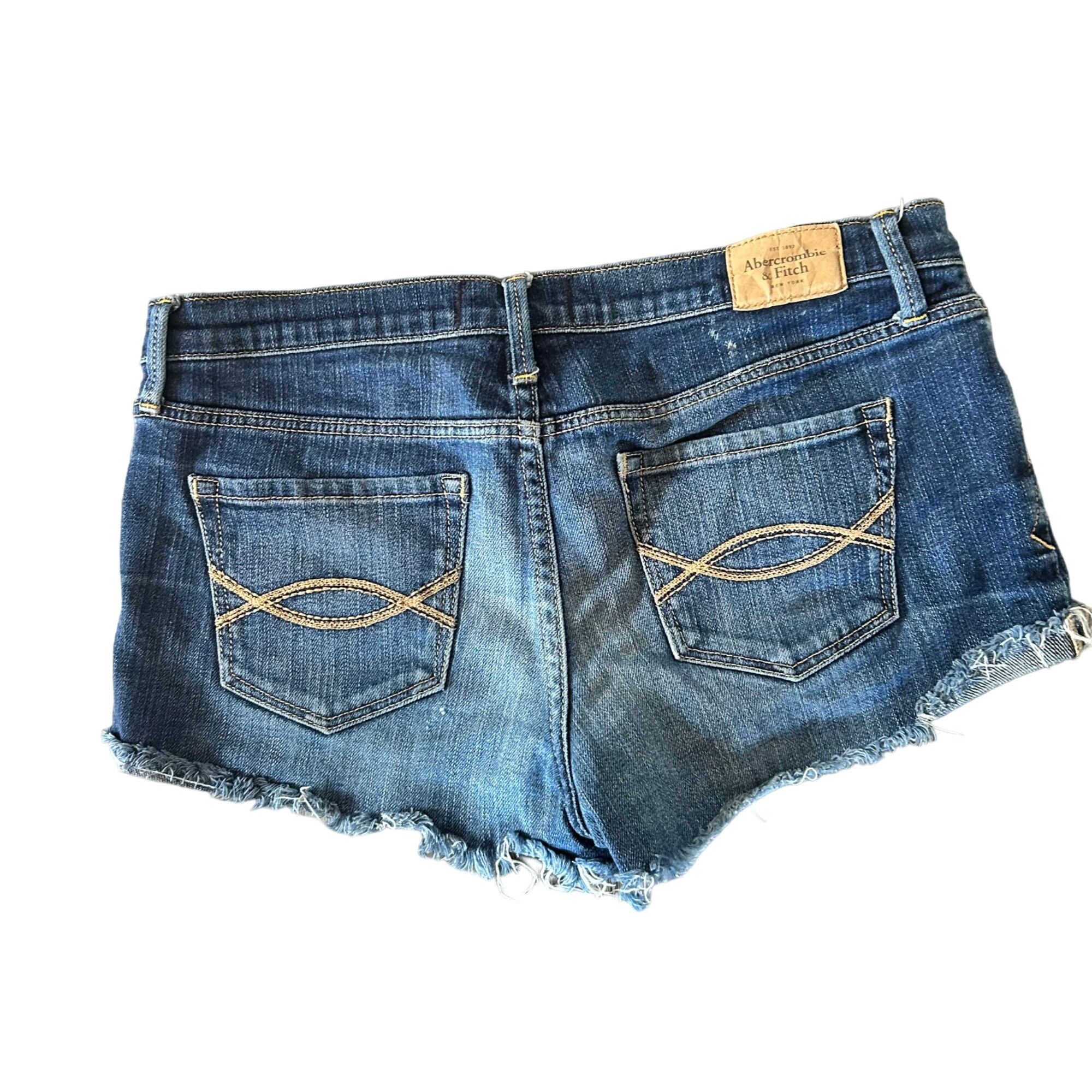 Abercrombie & Fitch Abercrombie & Fitch Medium Wash Frayed Hem Stretch Shorts 6 Size 28" / US 6 / IT 42 - 4 Thumbnail