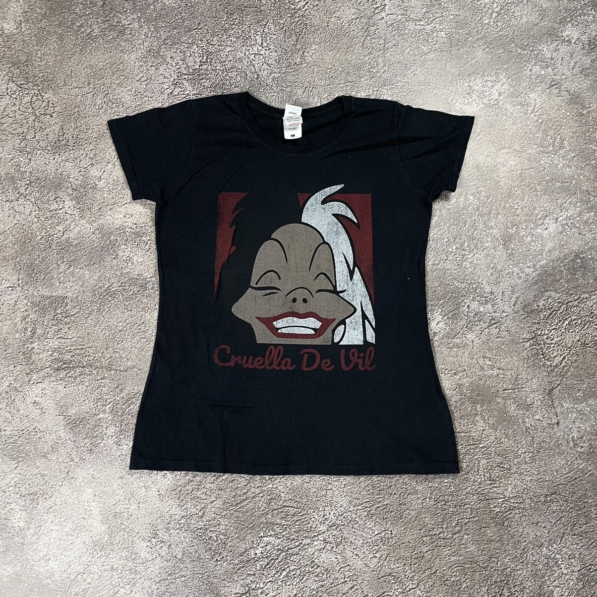 Vintage Vintage Y2K Cruella Devil Graphic Tee Dark Grunge Baggy L Size US L / EU 52-54 / 3 - 1 Thumbnail
