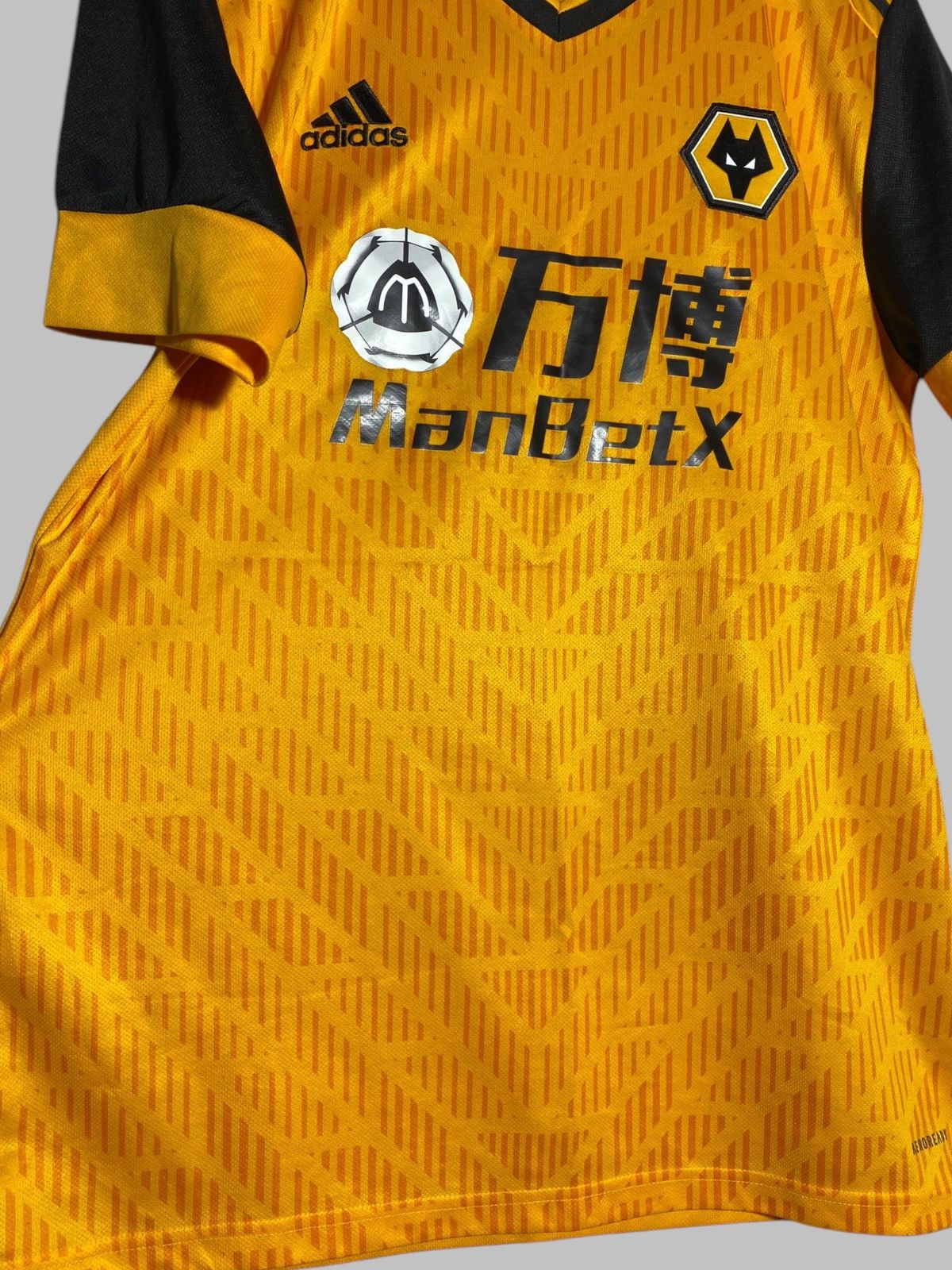 Adidas Adidas FC Wolves Wolverhampton 2020 Home Football Shirt Size US M / EU 48-50 / 2 - 3 Thumbnail