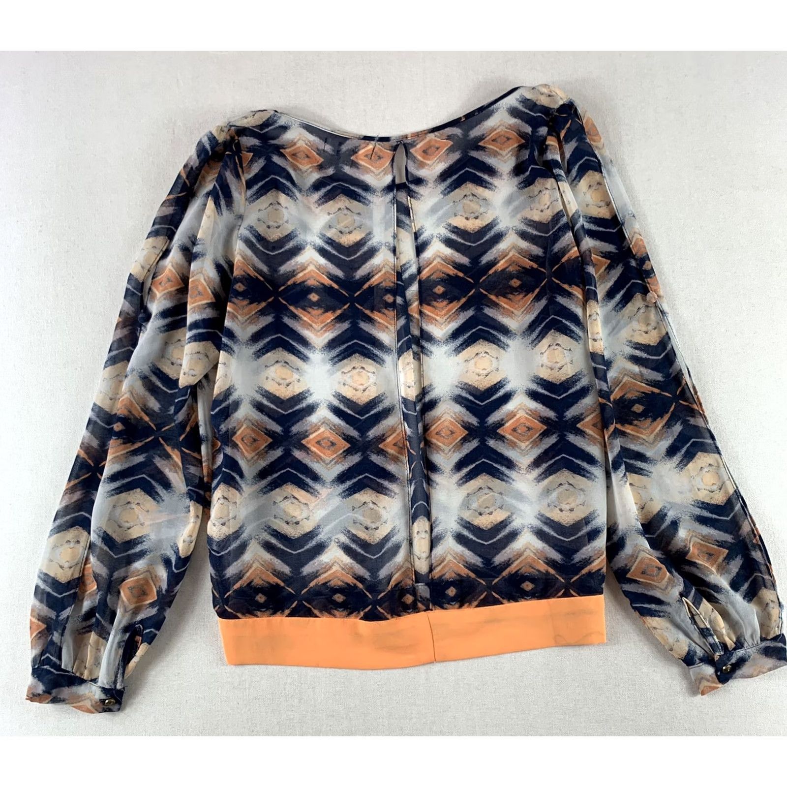 Vintage UMGEE Blouse Shirt Womens SMALL Blue Gray Coral Open Shoulders & Back Long Sleeve Round Neck Pullover Abstract Pattern All Seasons Regular Fit Size S / US 4 / IT 40 - 5 Thumbnail