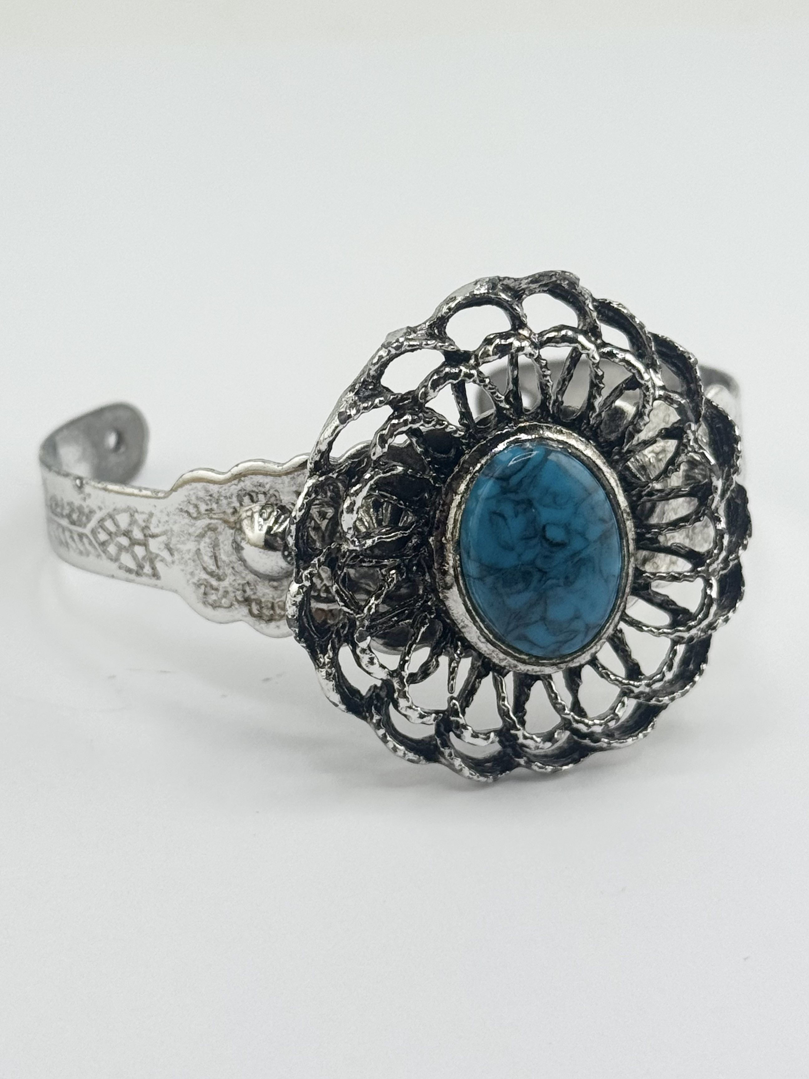 Vintage silver tone turquoise cuff bracelet