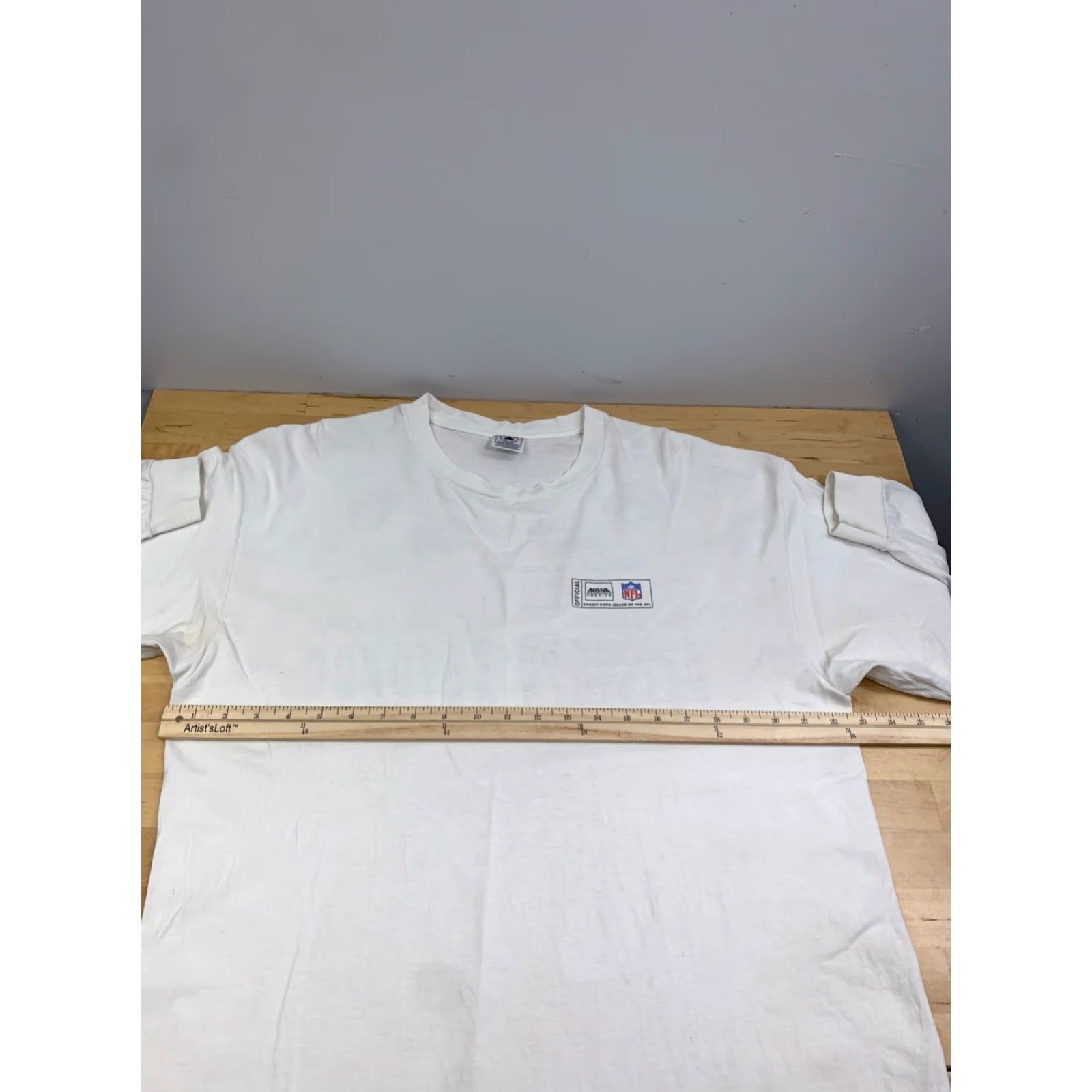 Delta VINTAGE Delta New England Patriots vs Oakland Raiders Shirt Men XL White 2000s Sportswear Graphic Tee Size US XL / EU 56 / 4 - 7 Thumbnail