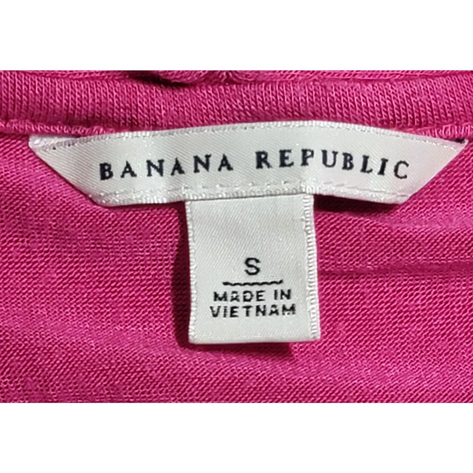 Banana Republic Banana Republic Dark Pink Fold Down Collar Top Small Soft Size S / US 4 / IT 40 - 3 Thumbnail