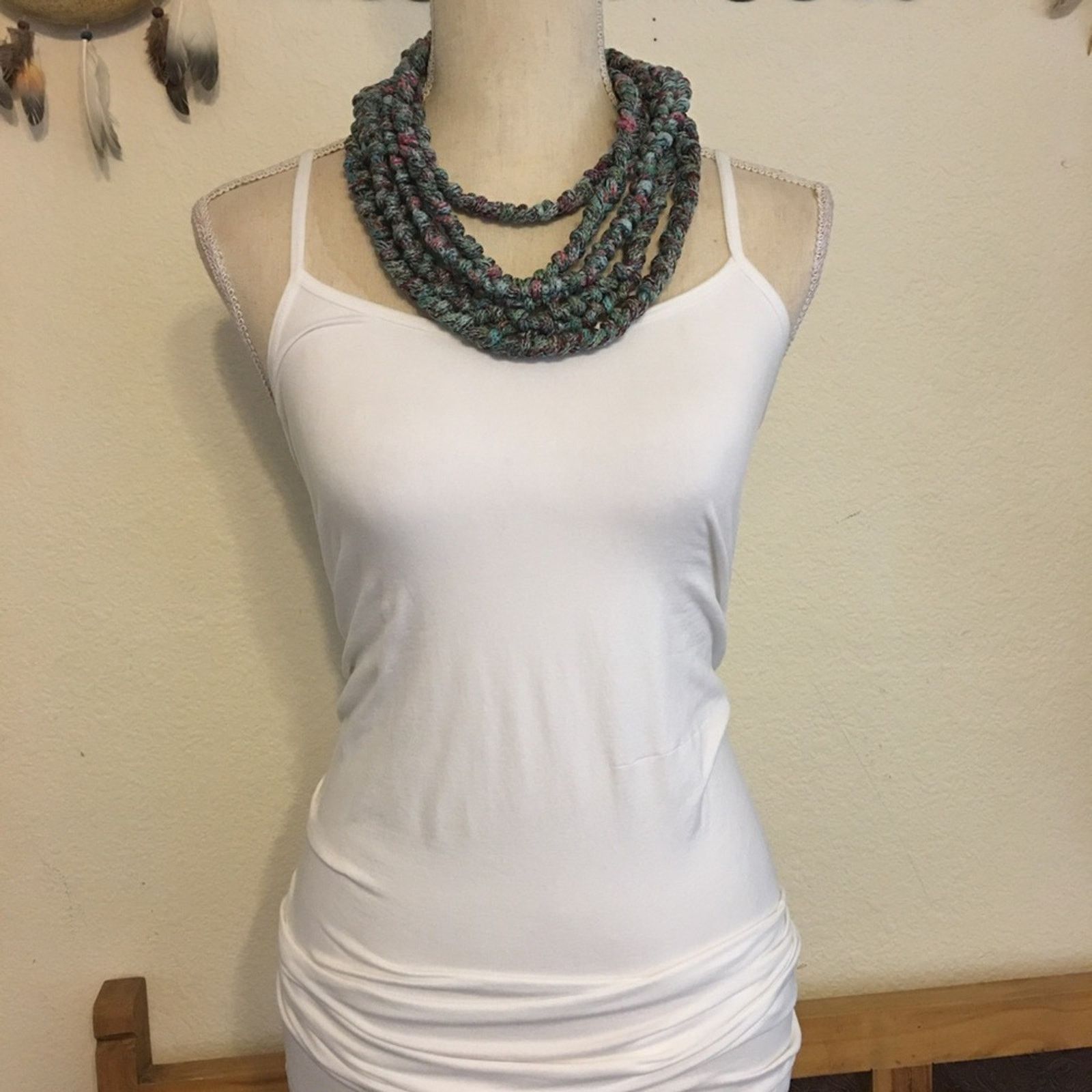 Jewelry Handmade multi strand knotted yarn necklace Size ONE SIZE - 4 Thumbnail