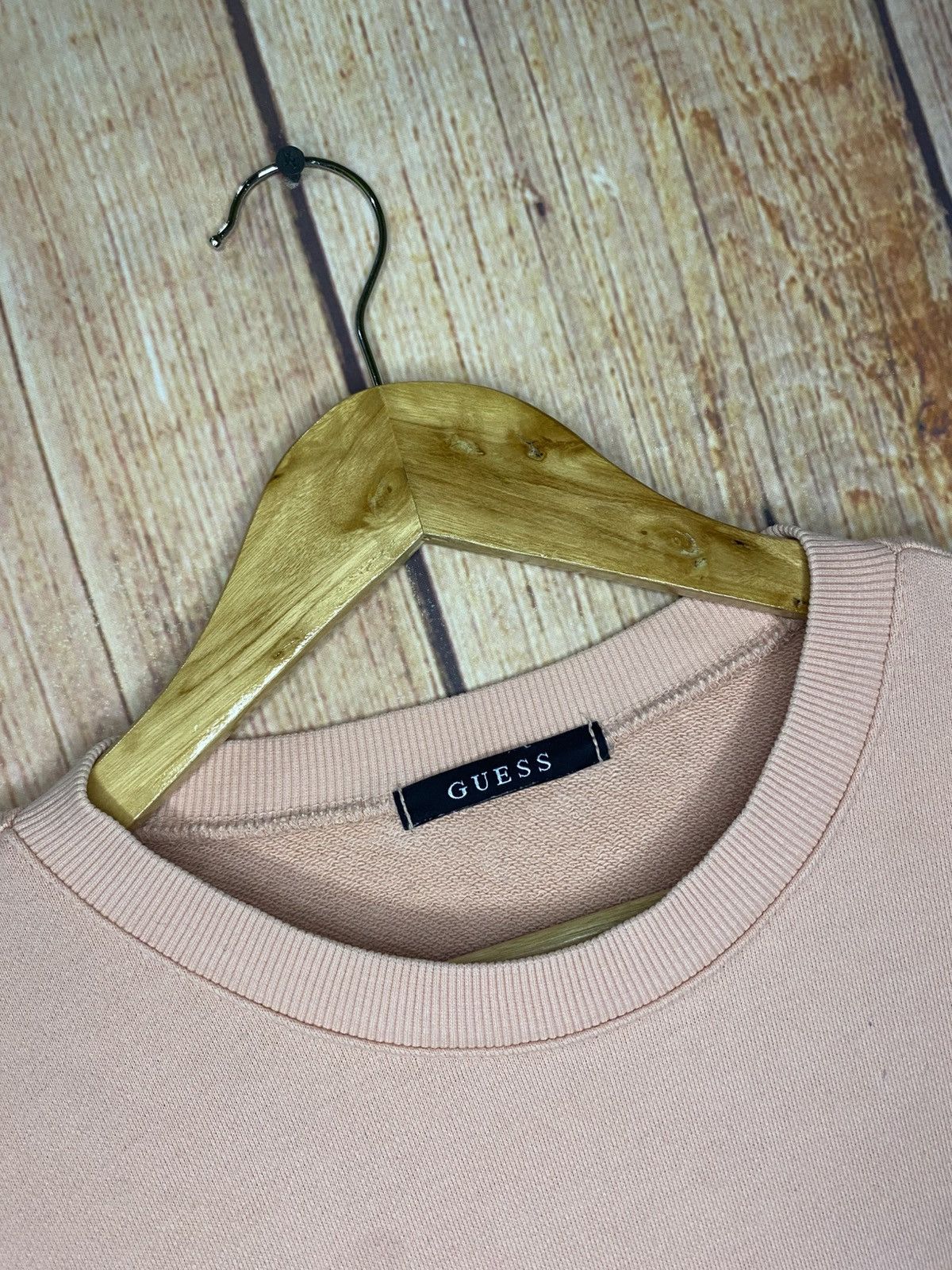 Guess GUESS Emboss Triangle Logo Crewneck Sweatshirt Size US L / EU 52-54 / 3 - 4 Thumbnail