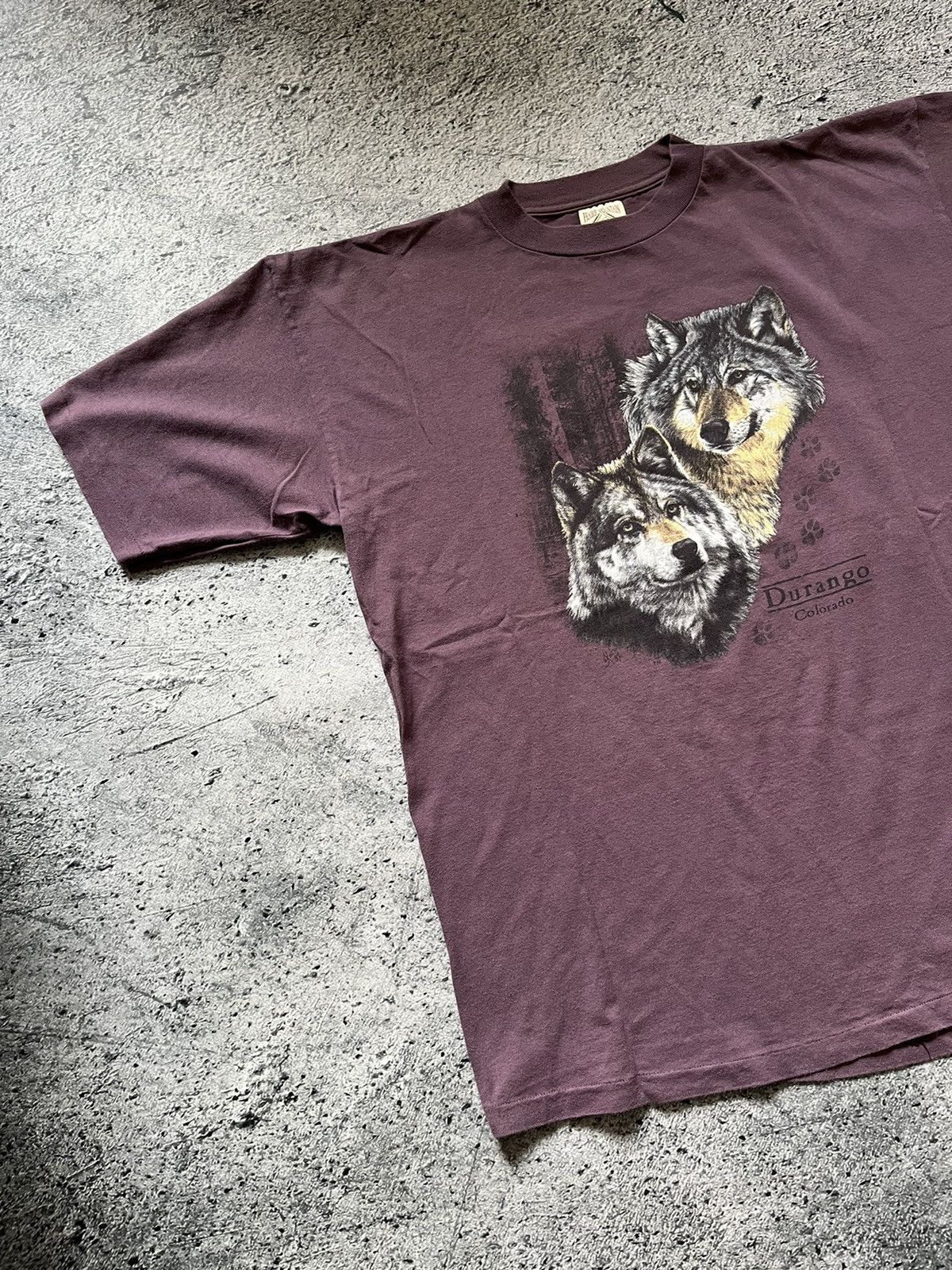 Vintage 90s Vintage Wolf T-Shirt Big Logo single stitch made in USA Size US XL / EU 56 / 4 - 3 Thumbnail