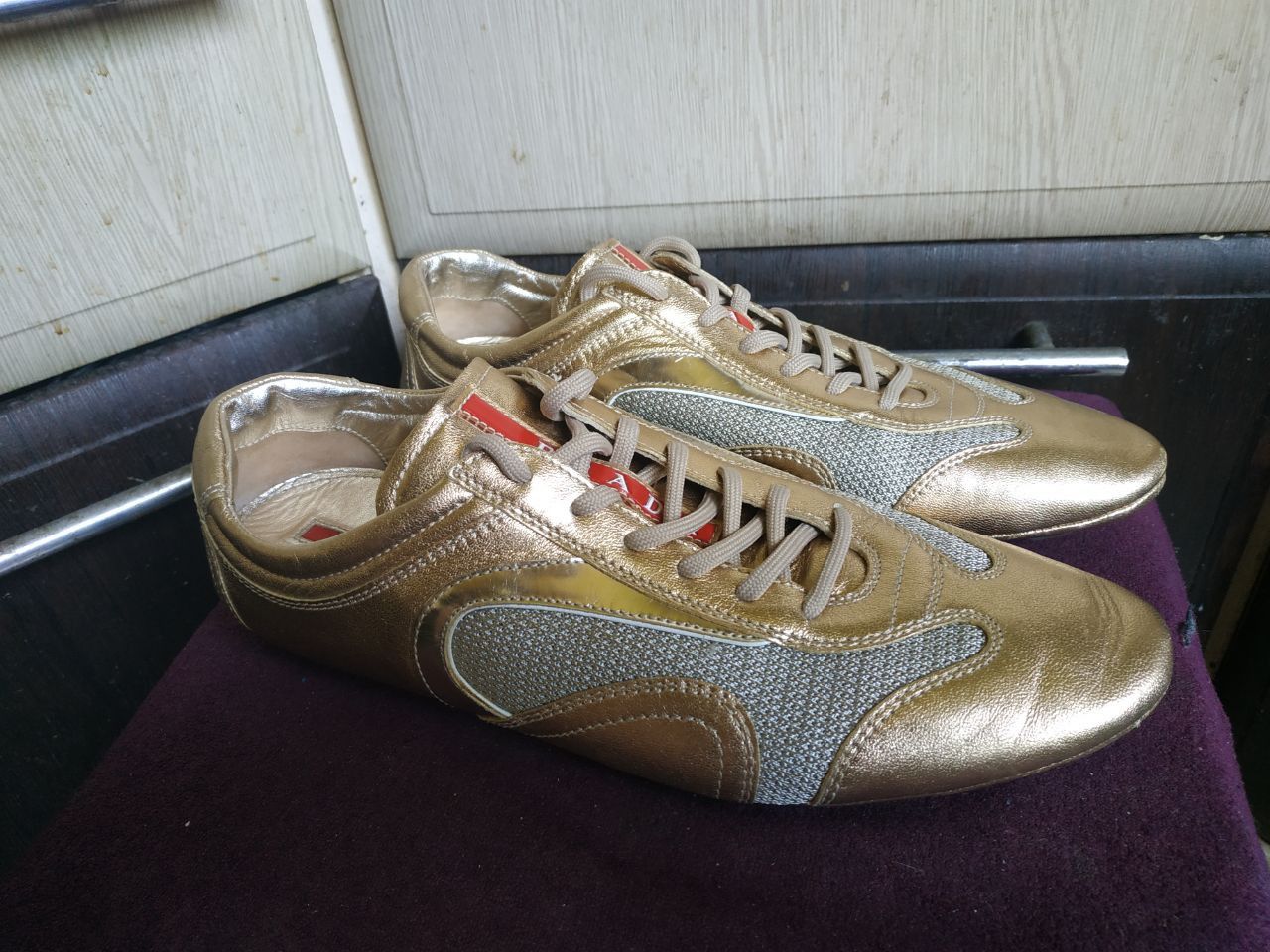Prada Prada Linea Rossa Gold Metallic Sneakers EU39.5 Size US 9 / IT 39 - 6 Thumbnail