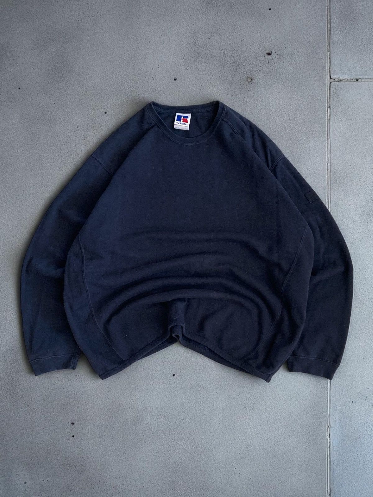 Russell Athletic Vintage Russell athletic crewneck sweatshirt XL y2k drip Size US XL / EU 56 / 4 - 1 Thumbnail