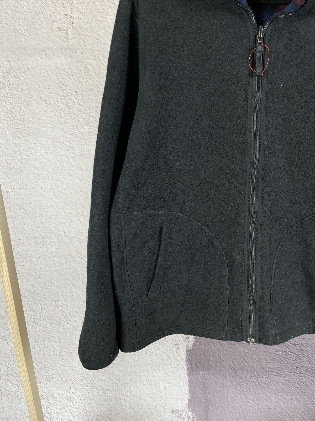Japanese Brand UNIQLO reversible checkered/black fleece full zip sweater Size US XL / EU 56 / 4 - 9 Thumbnail