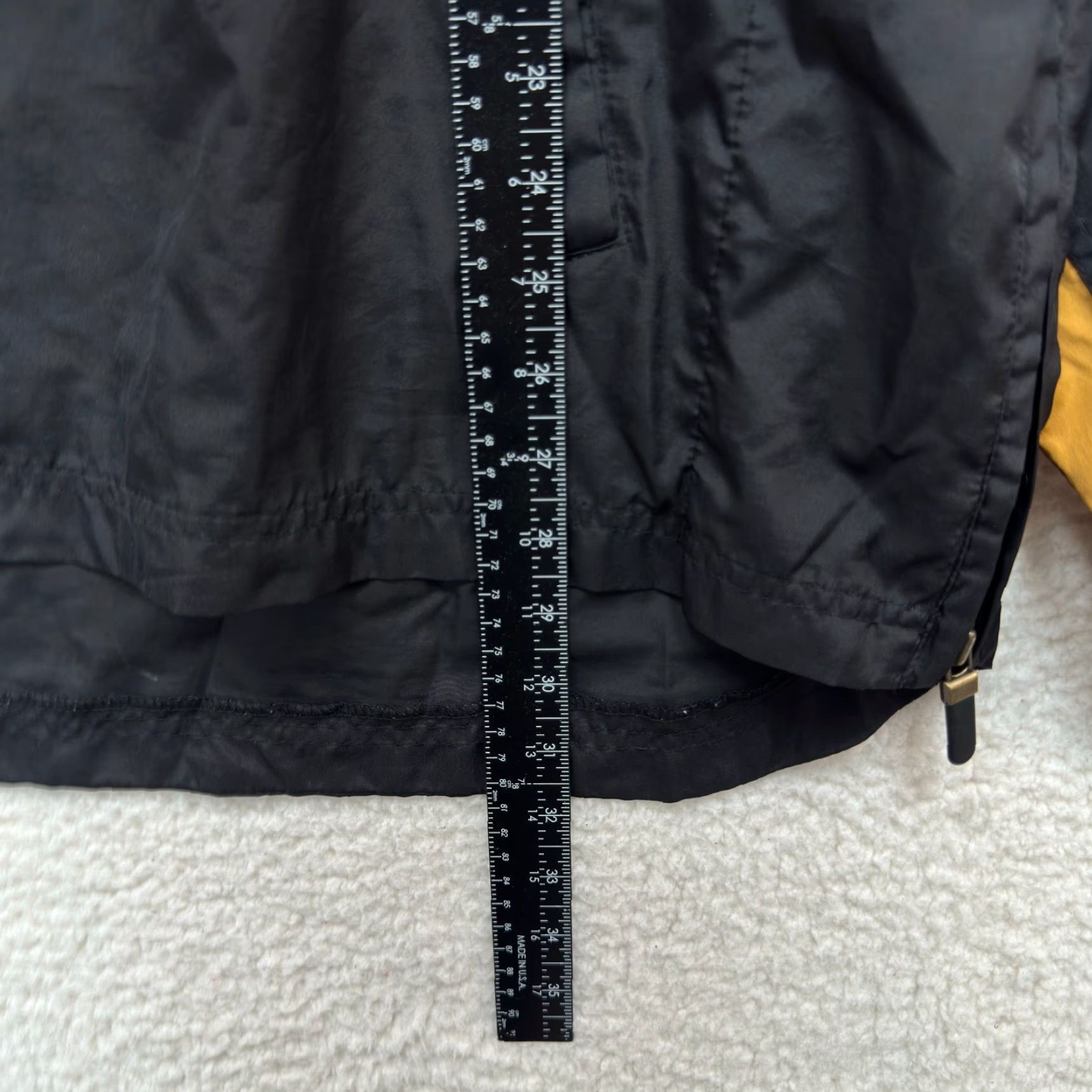 Puma VINTAGE Missouri Tigers Mizzou Windbreaker Sweater Pullover Lightweight Shell Jacket Black L Mens Size US L / EU 52-54 / 3 - 7 Thumbnail