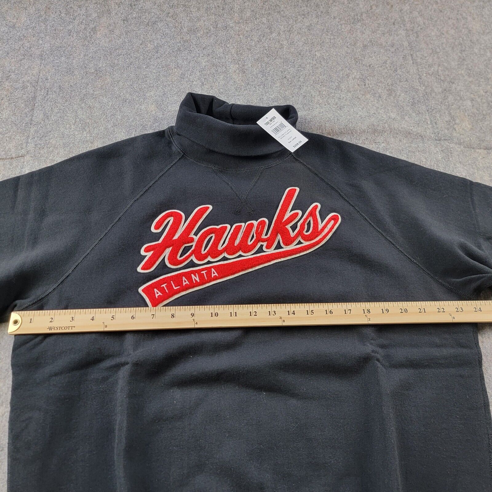 Todd Snyder Todd Snyder x NBA Atlanta Hawks Turtleneck size L Black NWT Size US L / EU 52-54 / 3 - 8 Thumbnail