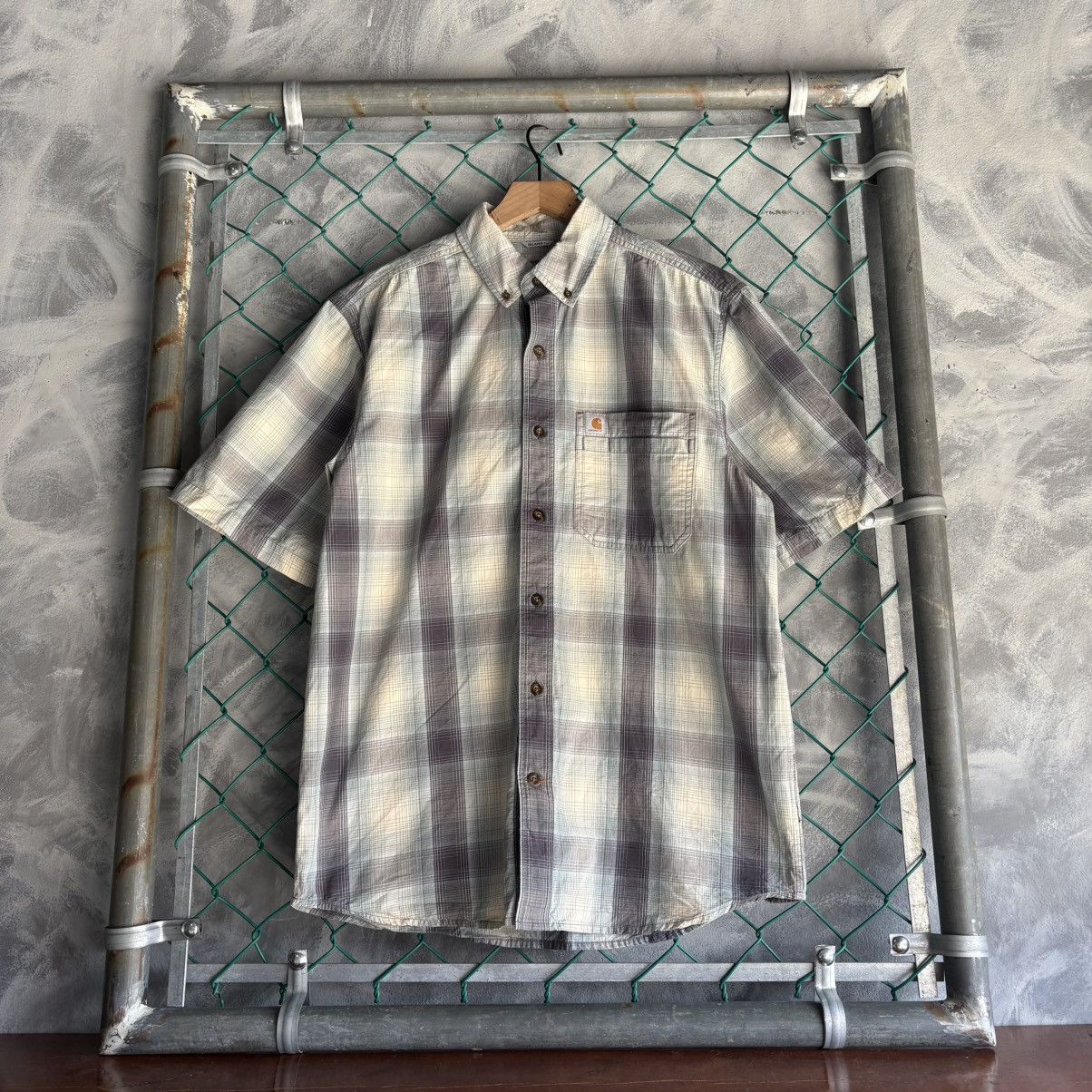 Carhartt Carhartt Men's Relaxed Fit Medium Short Sleeve Button Down Size US M / EU 48-50 / 2 - 1 Thumbnail