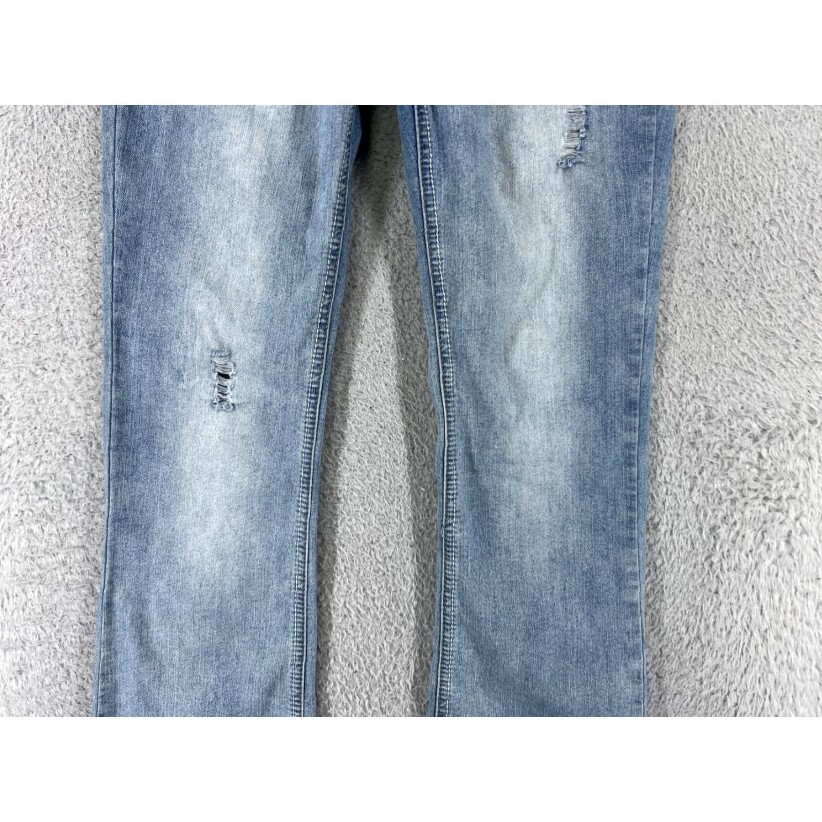 Vintage No Boundaries Jeans Women 9 Regular Blue Light Wash Distressed Flared Denim Inseam 30 Size 30" / US 8 / IT 44 - 5 Thumbnail