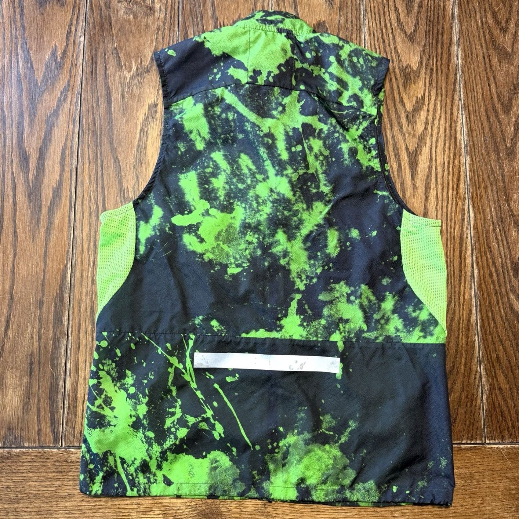 Nike Nike Repel Run Division Men’s Running Singlet Vest Small Green DX0847-313 Size US S / EU 44-46 / 1 - 5 Thumbnail