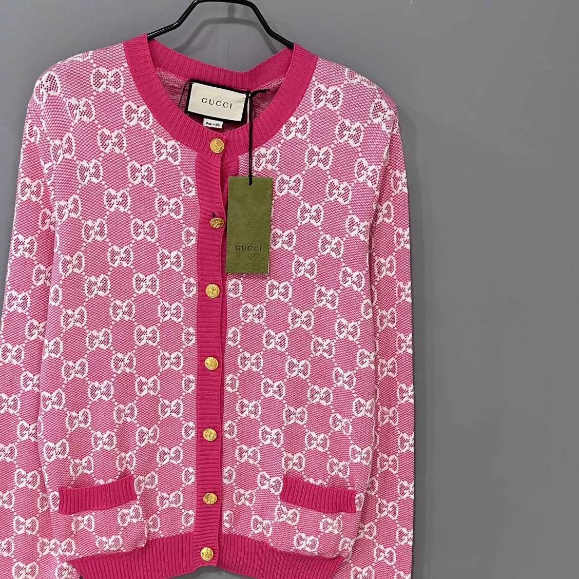 Gucci GUCCI pink all over print gold button cardigan size L Size L / US 10 / IT 46 - 2 Thumbnail