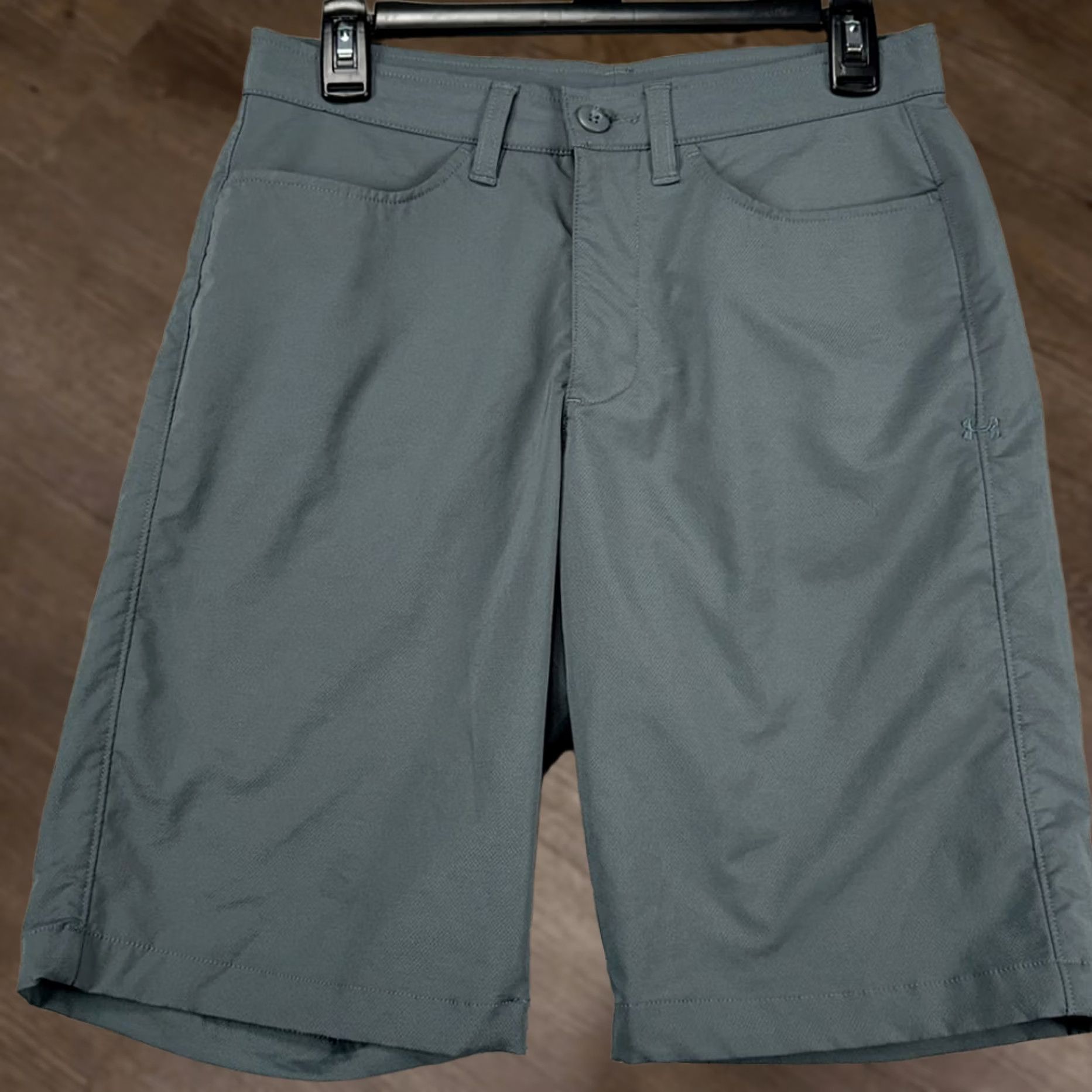 Under Armour Under Armour Shorts Mens 30 Heat Gear Grey Chino Golf Flat Front Stretch Pockets Size US 30 / EU 46 - 1 Thumbnail