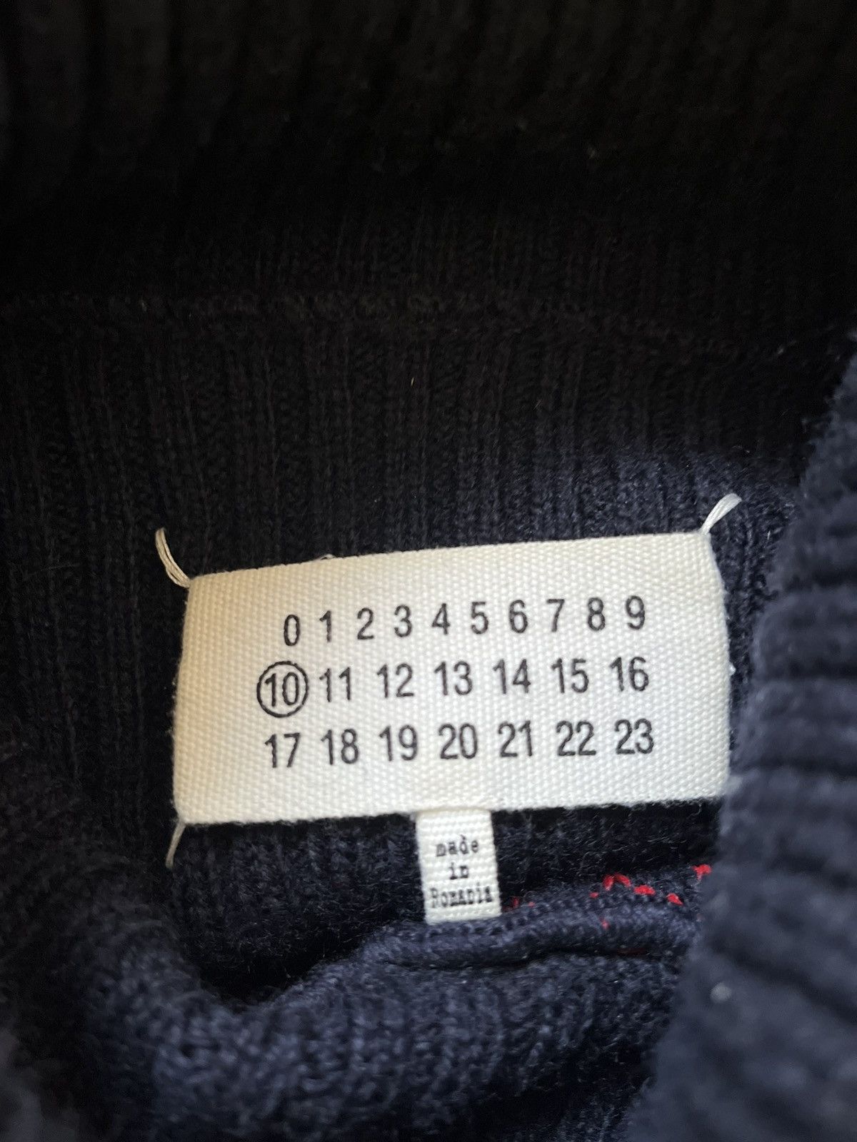 Maison Margiela Margiela Turtle Neck Wool Sweater Size US L / EU 52-54 / 3 - 7 Thumbnail