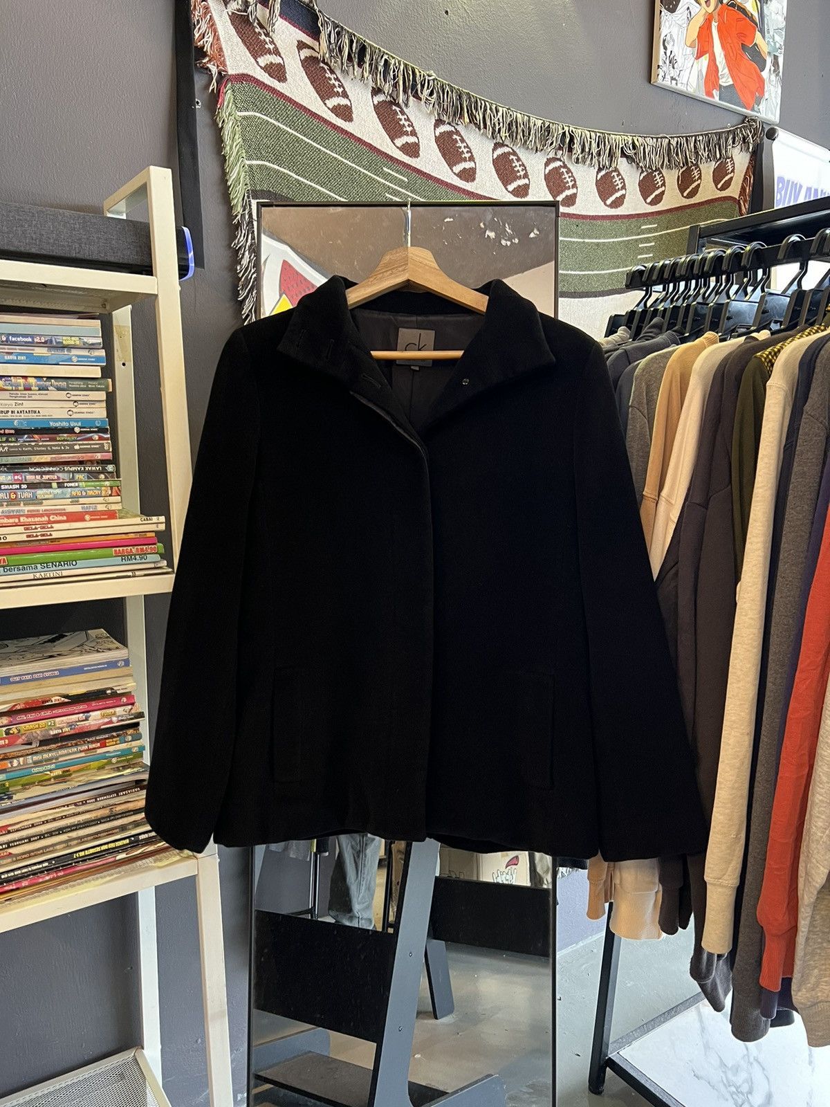 Calvin Klein × Japanese Brand × Vintage Vintage Calvin Klein Made in Japan Wool Coat Size M / US 6-8 / IT 42-44 - 1 Thumbnail