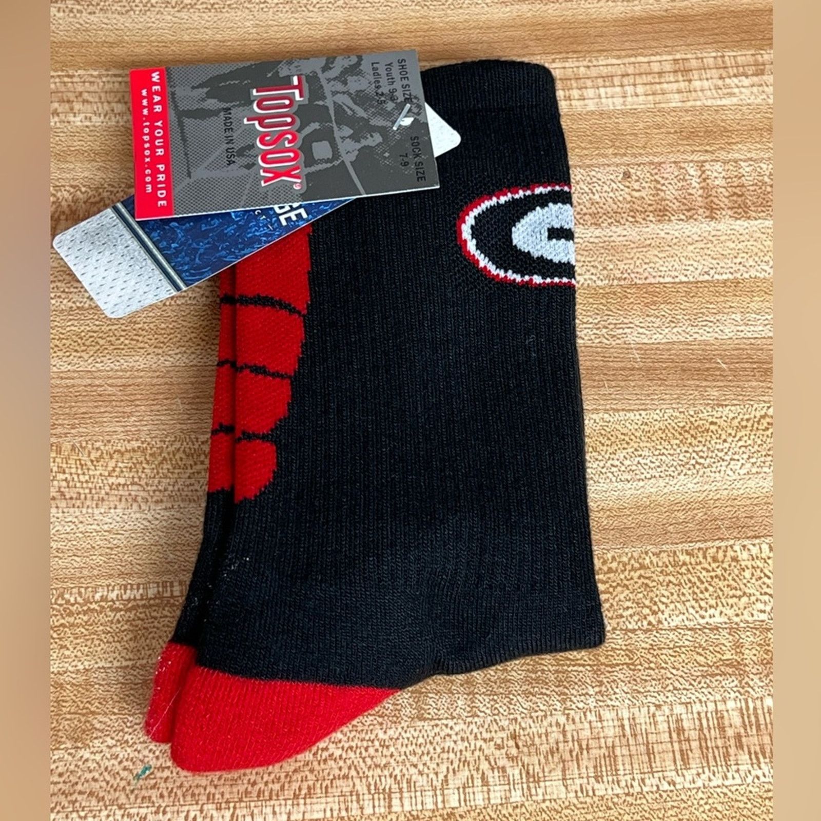 Other TOPSOX TAILGATE CREW SOCKS 7-9 RED GEORGIA BULLDOGS NEW NICE Size US 5 / IT 35 - 1 Thumbnail