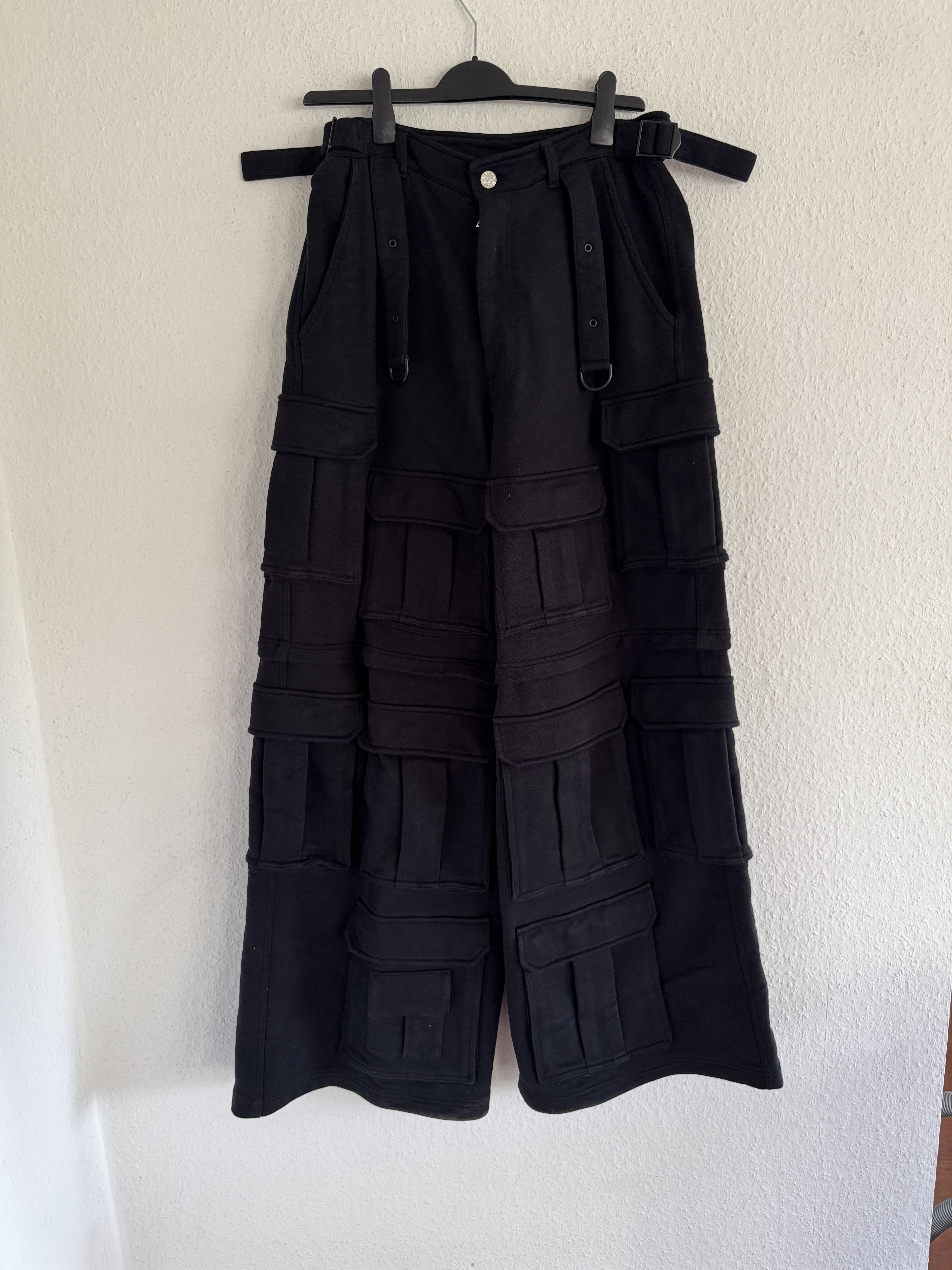 Vetements Vetements Blackout Cargo Sweatpants | Grailed