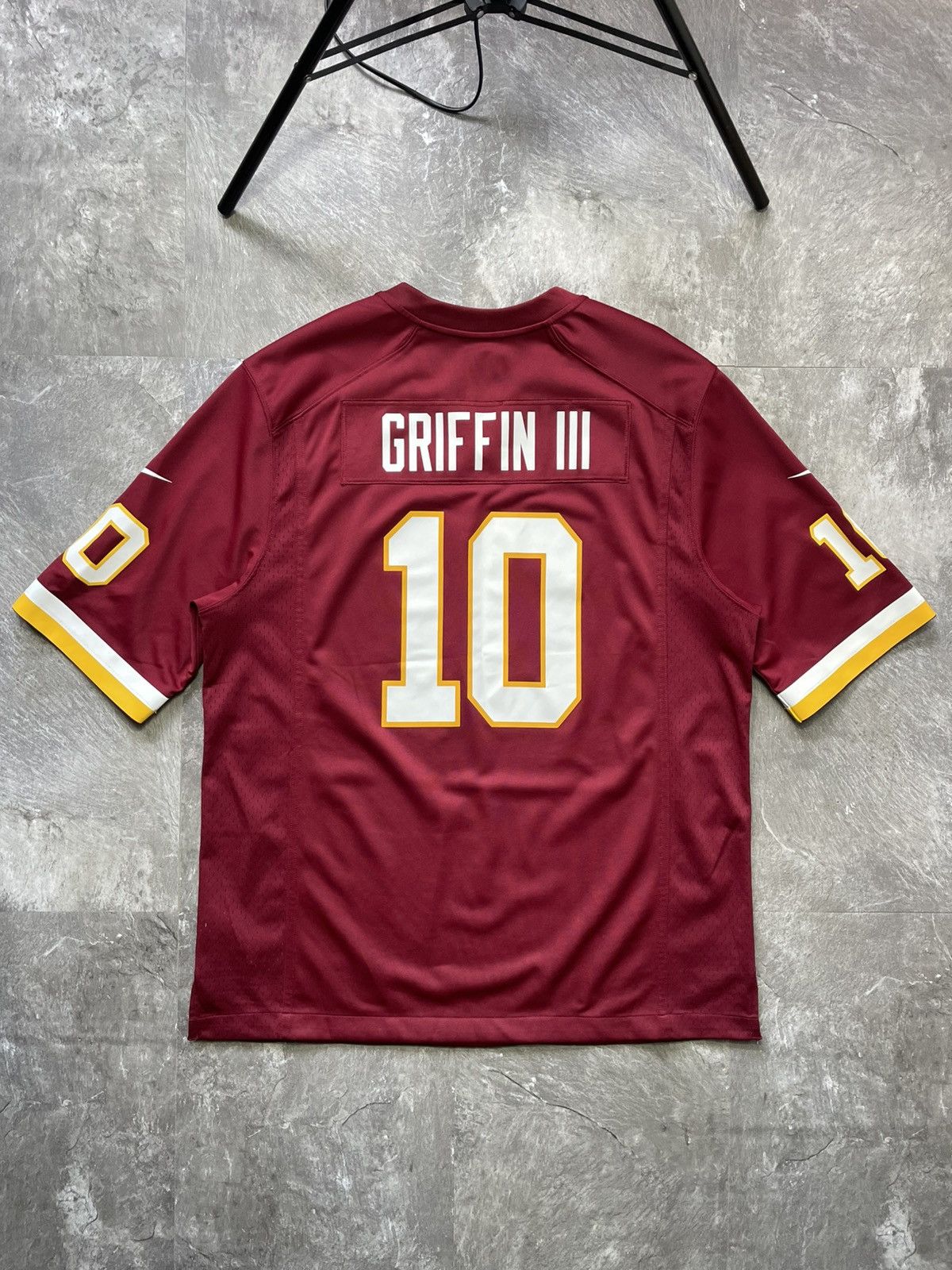 Nike Nike NFL Washington Redskins #10 Robert Griffin III Jersey Size US L / EU 52-54 / 3 - 7 Thumbnail