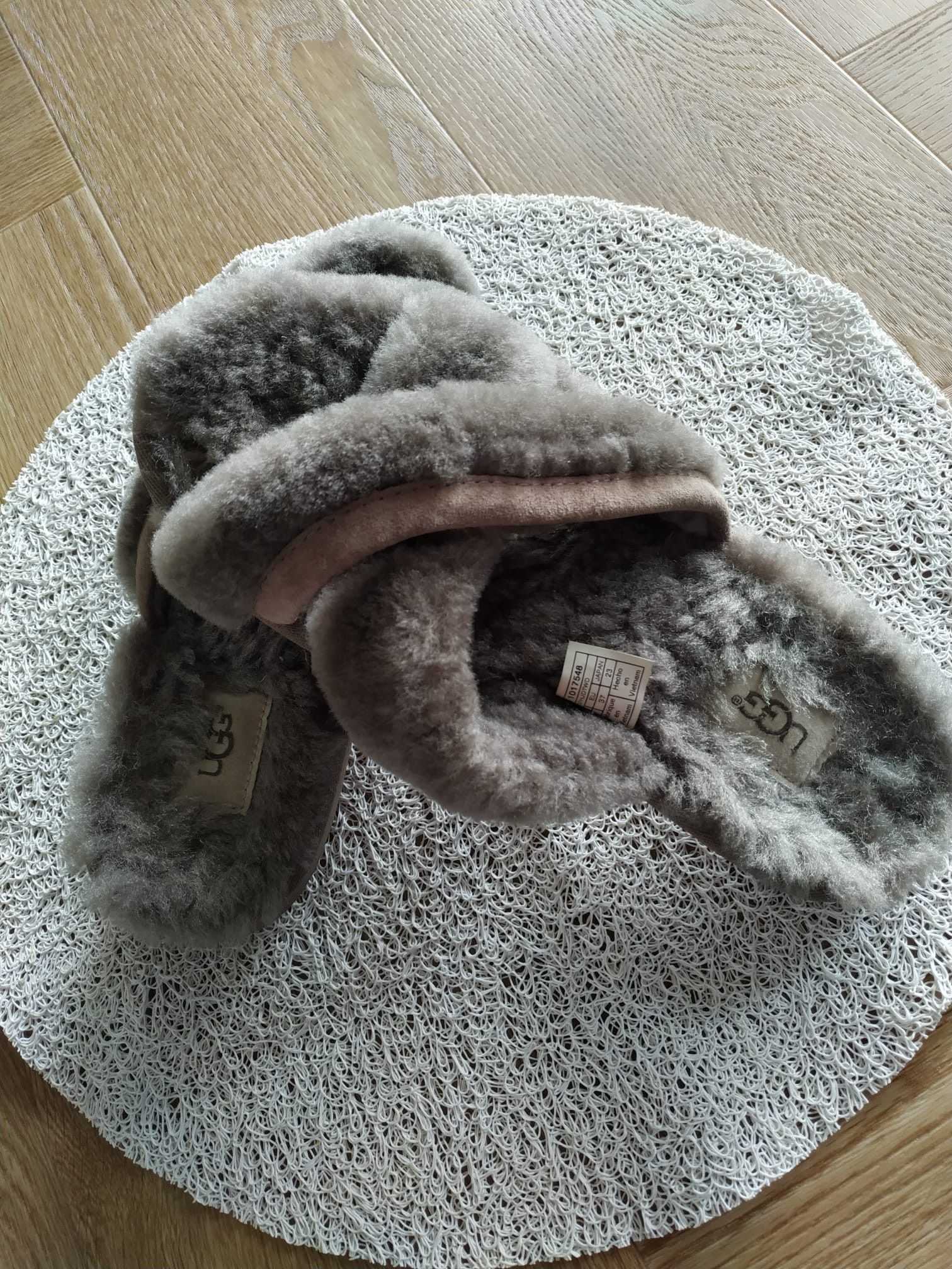 Ugg UGG slippers W Abela, 37 size Size US 7 / IT 37 - 1 Thumbnail