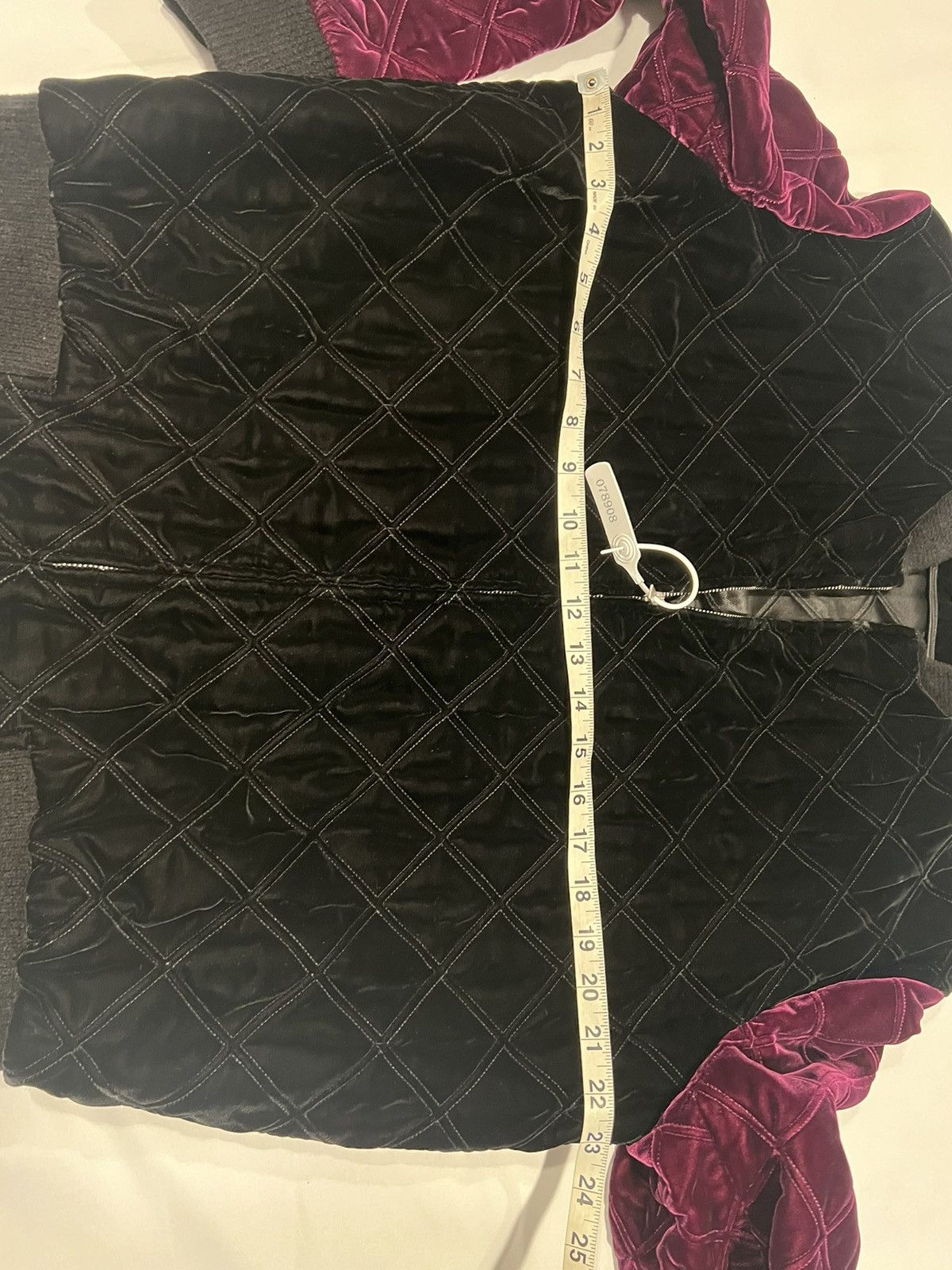 Saint Laurent Paris Saint Laurent quilted velvet jacket. 54/44. $5390 Size US L / EU 52-54 / 3 - 13 Thumbnail