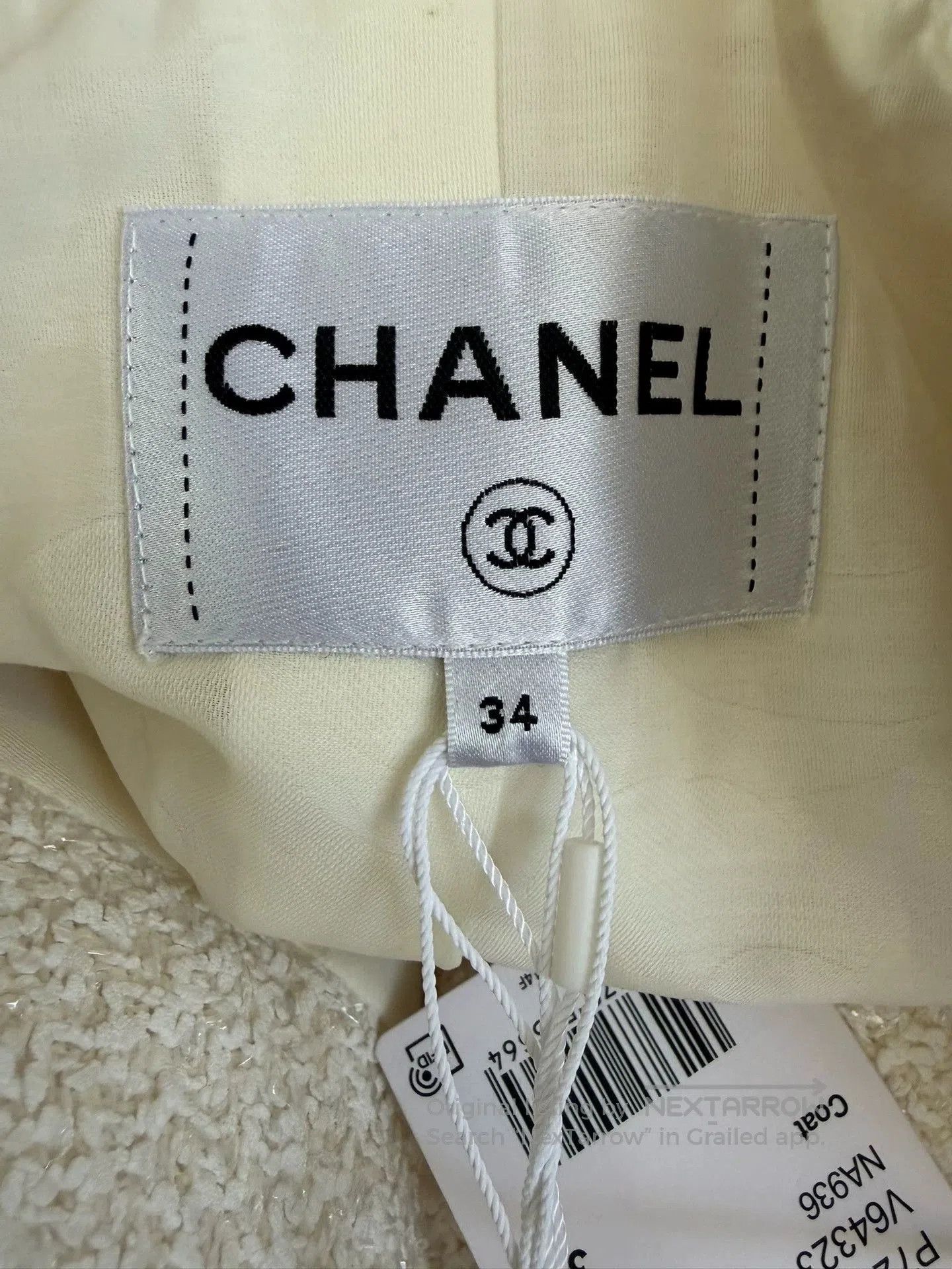 Chanel Chanel White Tweed Mid-Length Coat. Size US XS / EU 42 / 0 - 3 Thumbnail