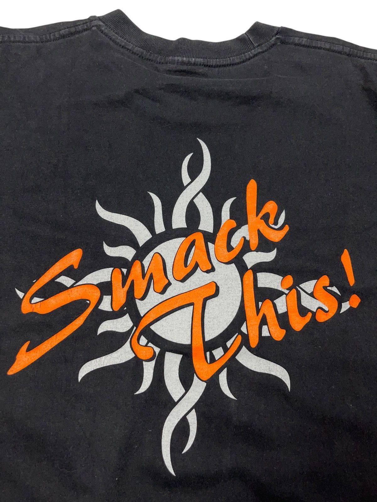 Band Tees Vintage 90s Godsmack Smack This! Goth Girl T-shirt Size US L / EU 52-54 / 3 - 10 Thumbnail