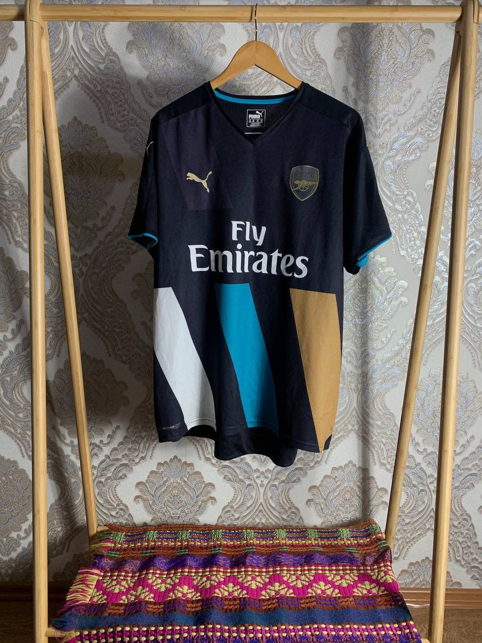 VINTAGE PUMA FC ARSENAL LONDON ENGLAND SOCCER JERSEY RETRO