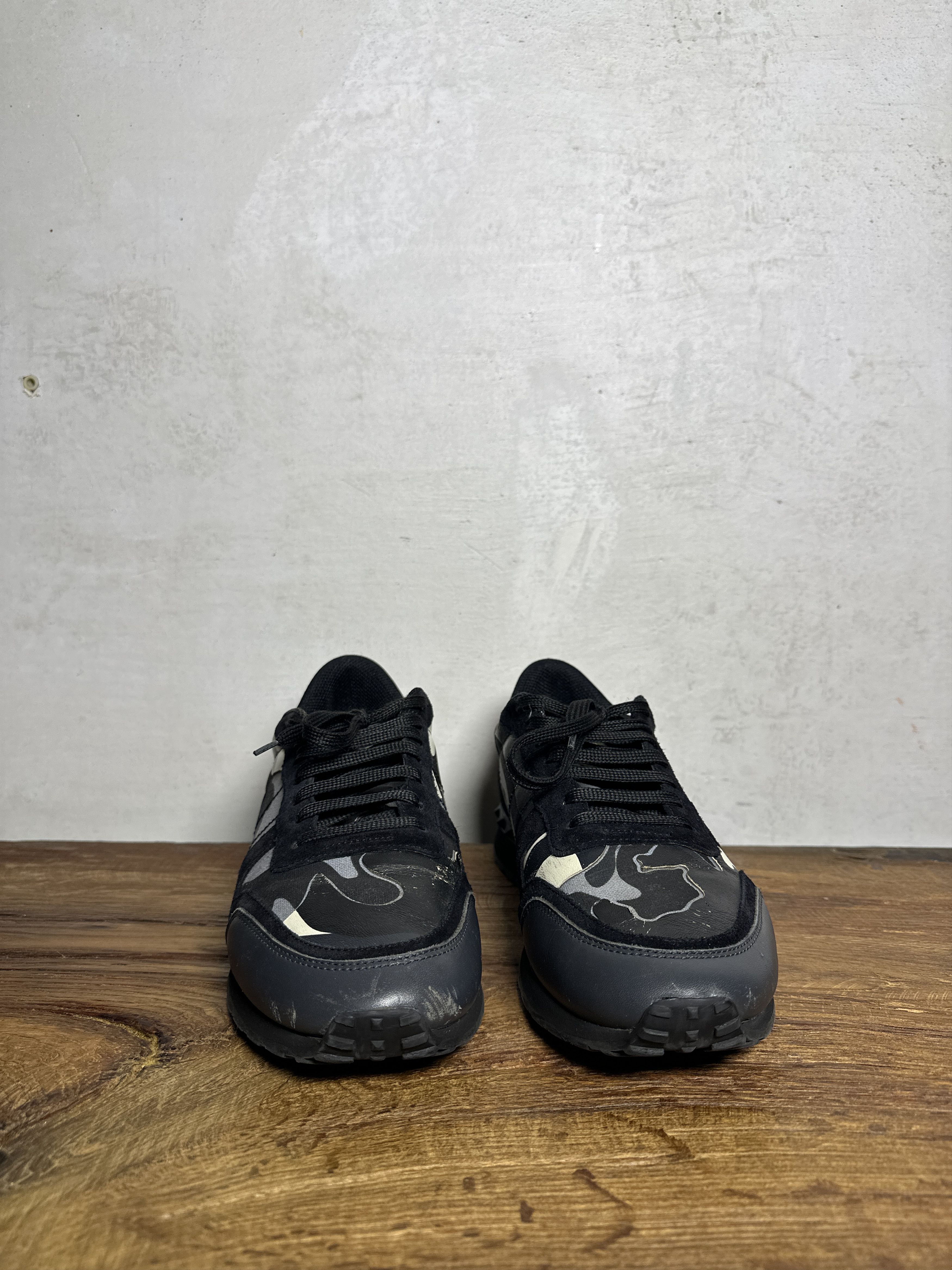 Valentino Valentino Black Canvas Leather Rockrunner Low Top Sneakers Size US 10.5 / EU 43-44 - 6 Thumbnail