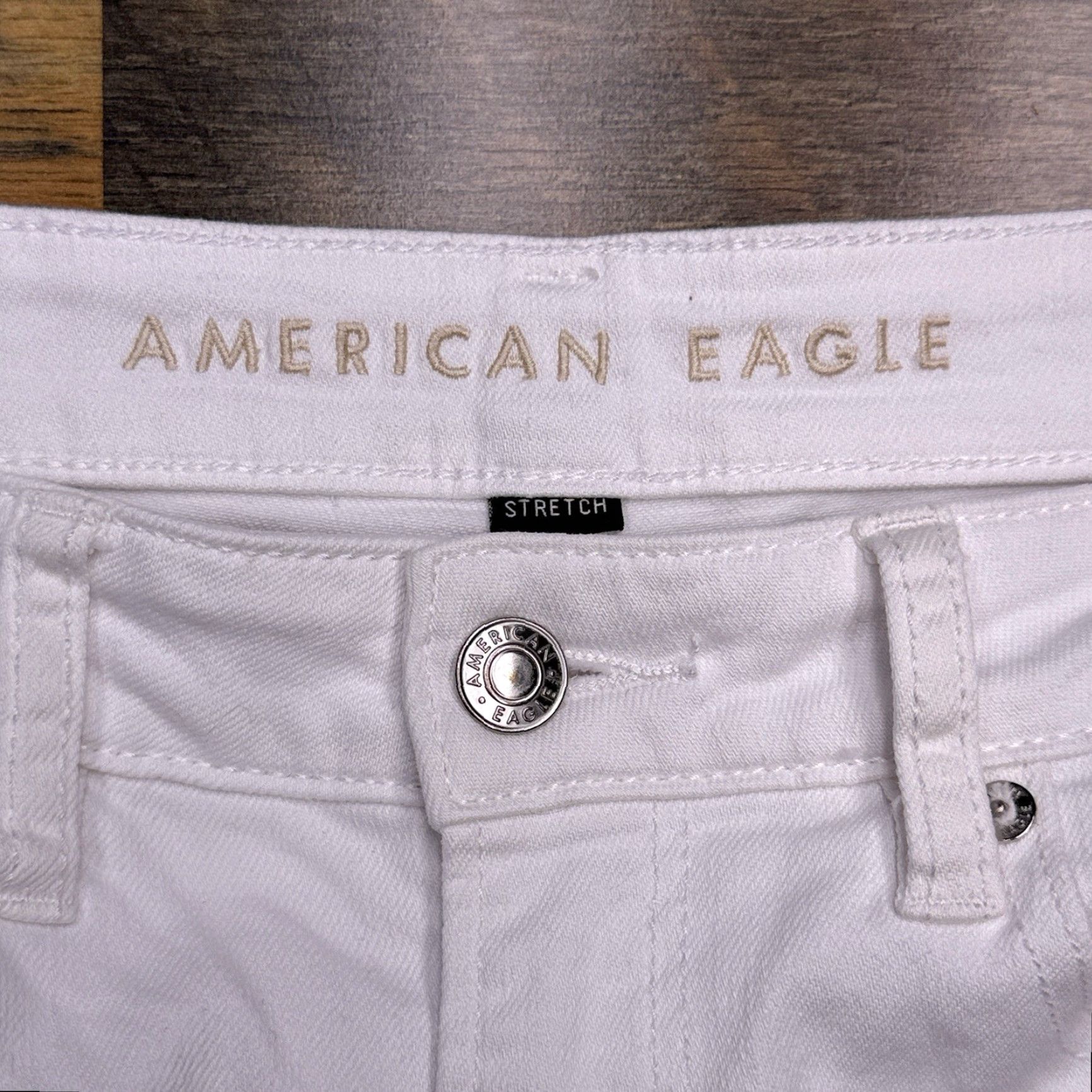 American Eagle Outfitters American Eagle Outfitters Mom Jeans Womens 4 Regular White High Rise Stretch Denim Jeans Regular White High Rise 4 Womens Size 27" / US 4 / IT 40 - 4 Thumbnail