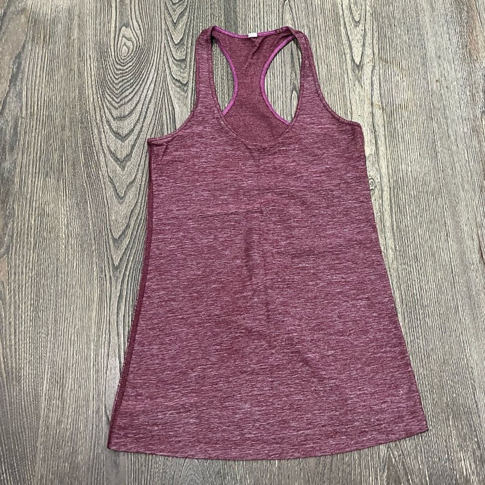 Vintage Lululemon Womens Tank Top Scoop Neck Heather Red Size 6 Size M / US 6-8 / IT 42-44 - 1 Thumbnail