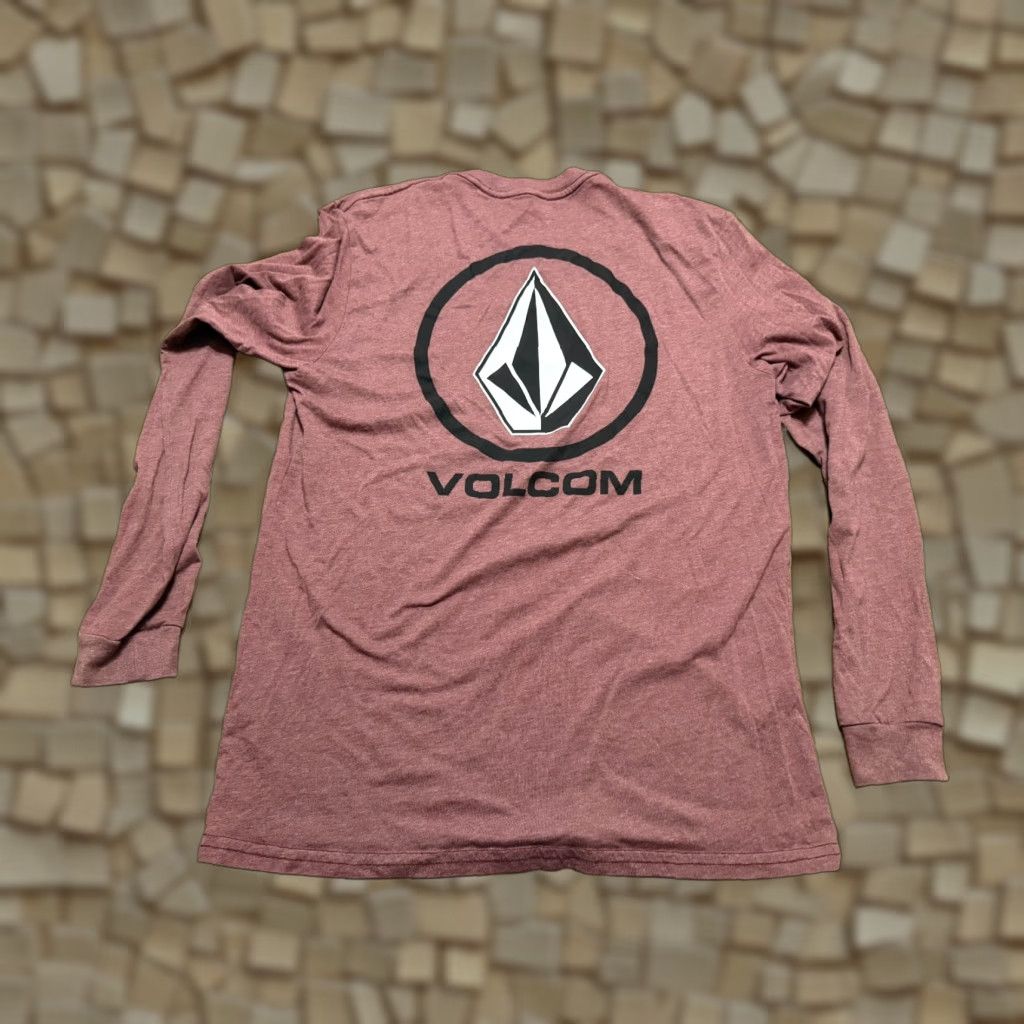 Volcom Volcom Men's Shirt L Red Long Sleeve Crew Neck Logo All Seasons Vintage: No (adjusted: but must use original words only) Size US L / EU 52-54 / 3 - 1 Thumbnail