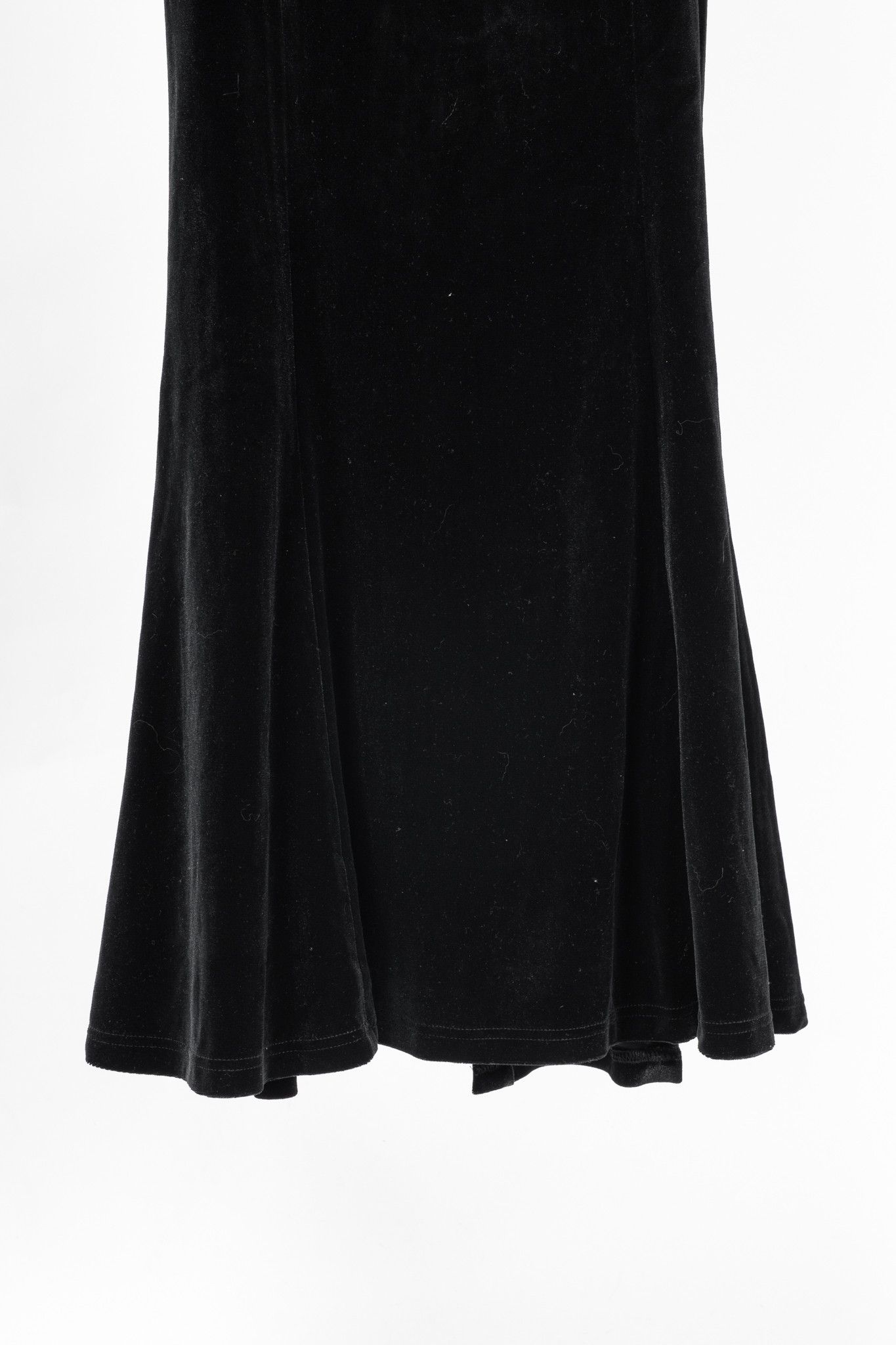 Other Nana Jacqueline Caroline Velvet Ruffle-Strap Mermaid Gown Size M / US 6-8 / IT 42-44 - 6 Thumbnail
