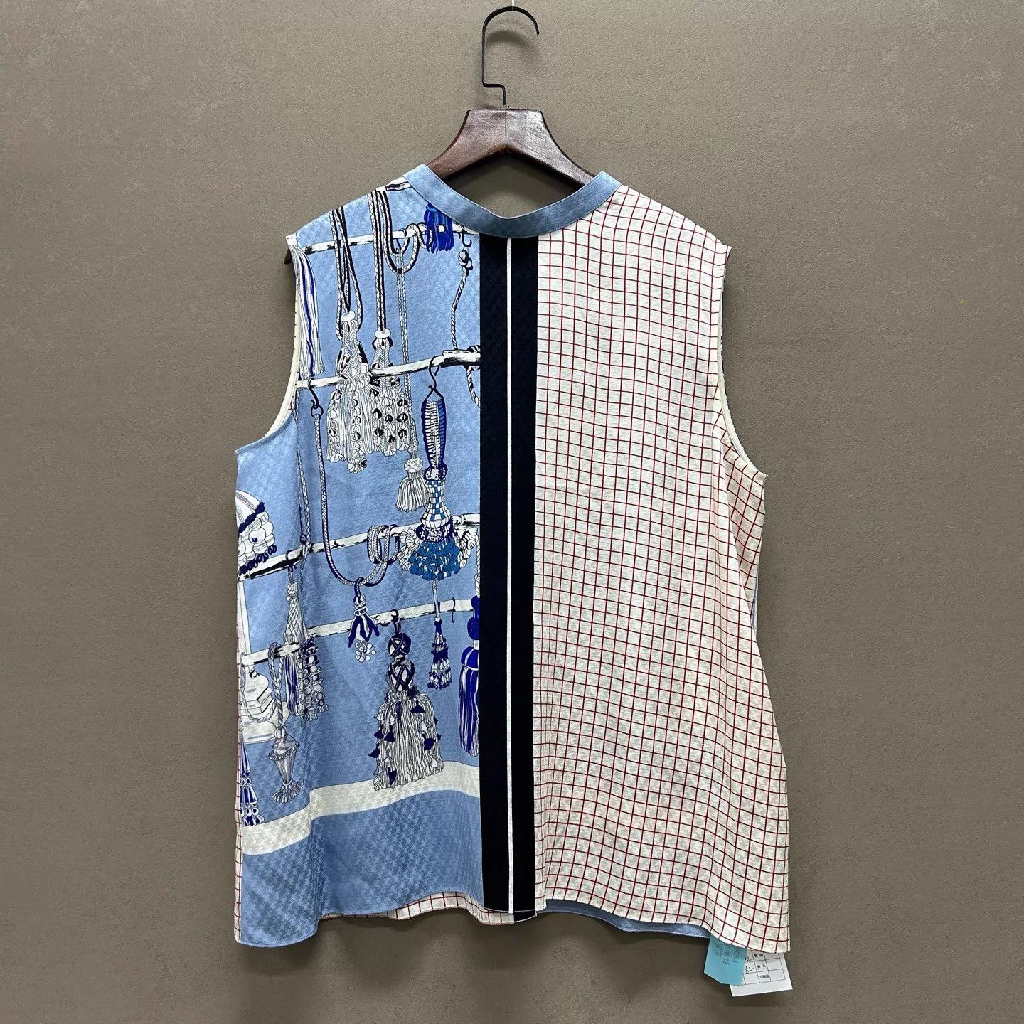 Hermes HERMES 99 New Silk Crepe Colorblocked Printed Sleeveless 40 Size M / US 6-8 / IT 42-44 - 1 Thumbnail