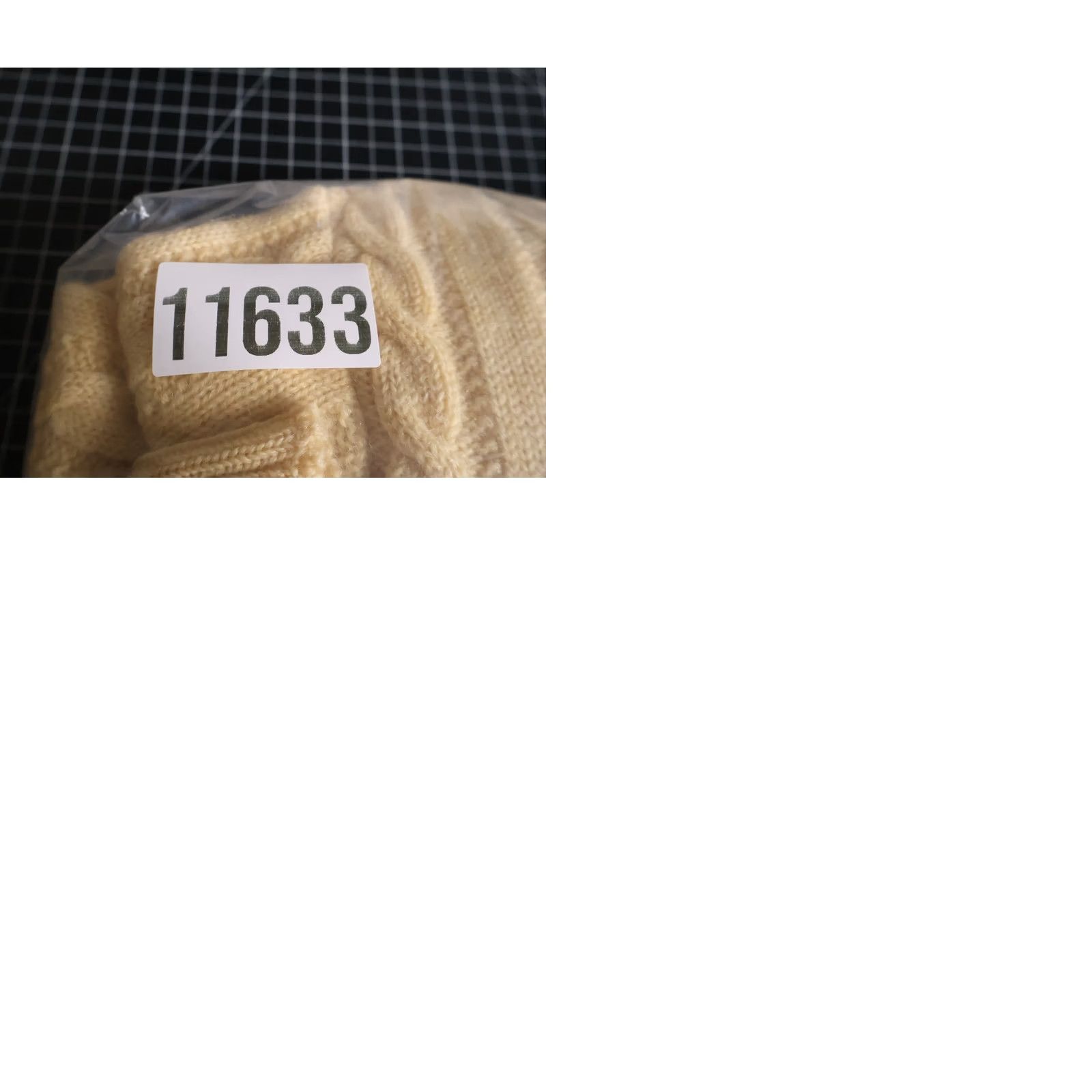 Vintage VINTAGE Unbranded Sweater Mens Large Yellow Virgin Wool Cable Knit Lightweight Crew Neck Pullover 80s Size US L / EU 52-54 / 3 - 9 Thumbnail