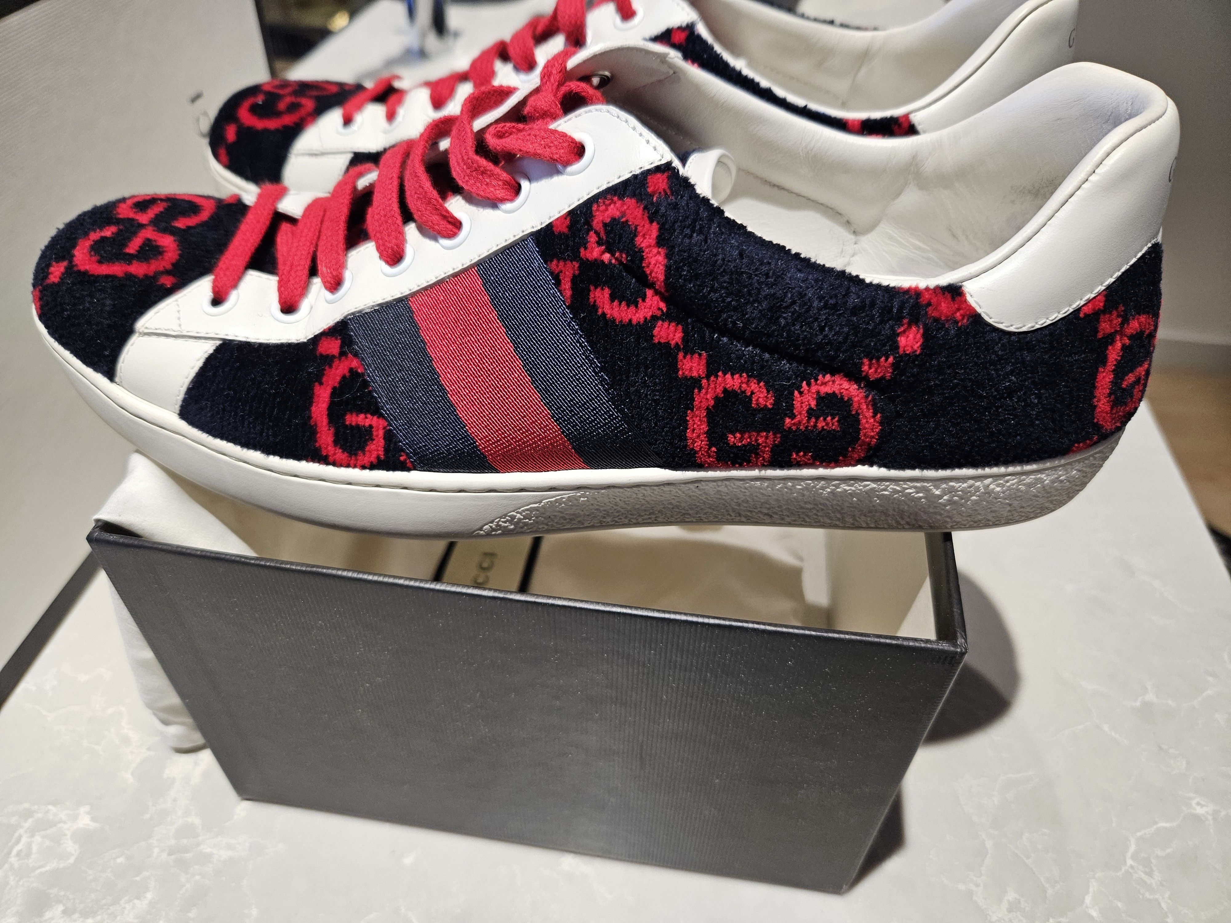 Gucci Gucci Ace sneakers Dark Navy & red monogram velour sneakers Size US 8 / EU 41 - 14 Thumbnail