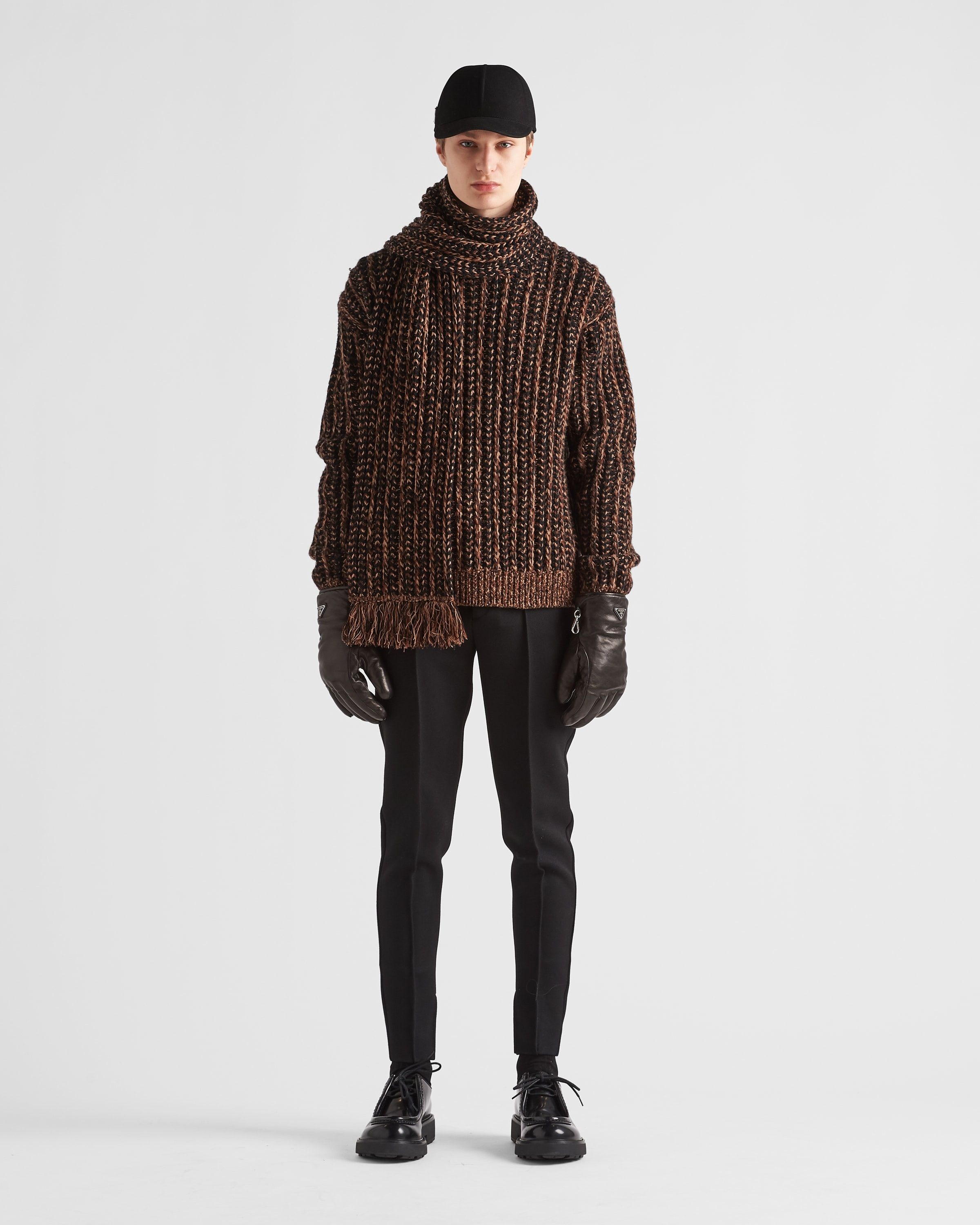 Prada o1bcso1str1025 Wool and Cashmere Crew-Neck Sweater Size US S / EU 44-46 / 1 - 2 Thumbnail